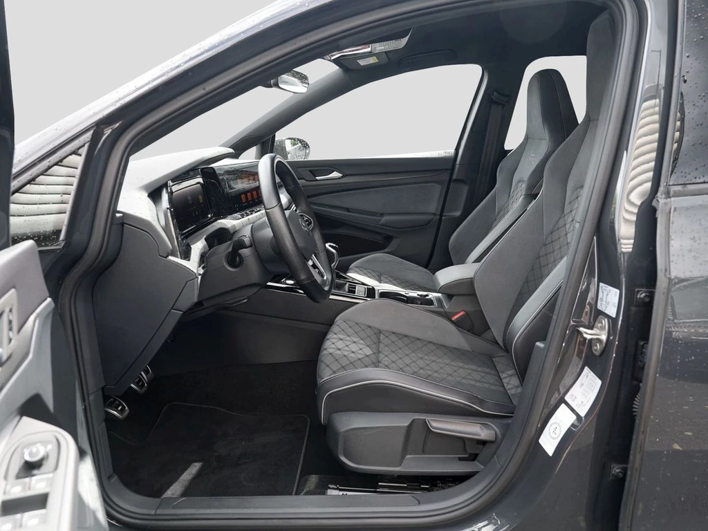 Volkswagen Golf VIII 1.5 TSI R-Line Navi/LED/SHZ