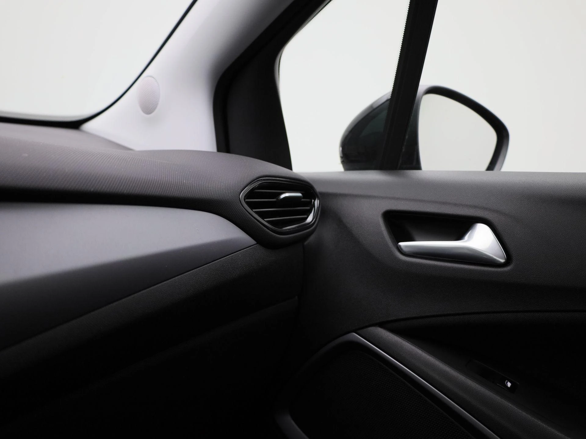 Opel-Crossland-image-27