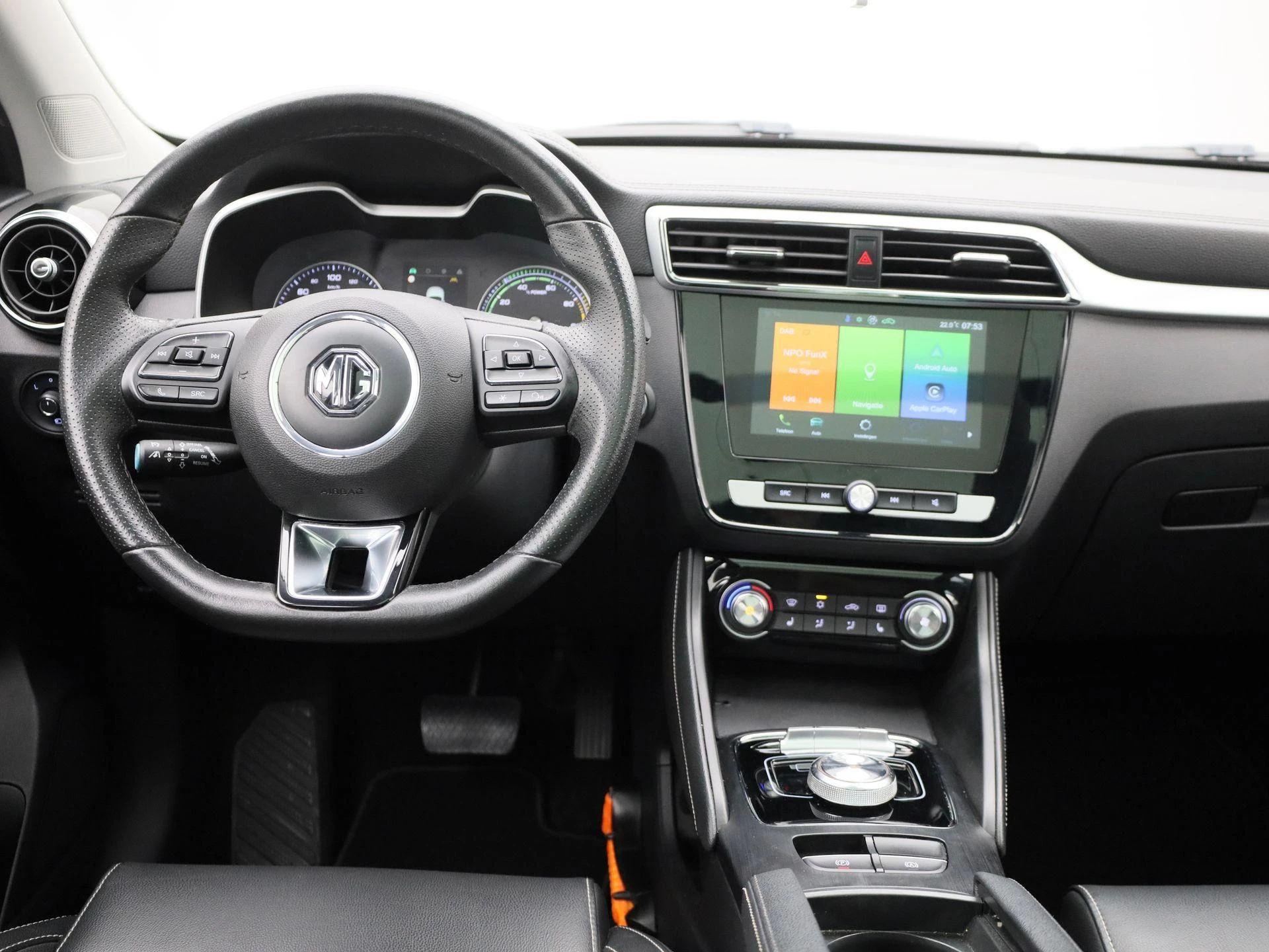 MG-ZS EV-image-6