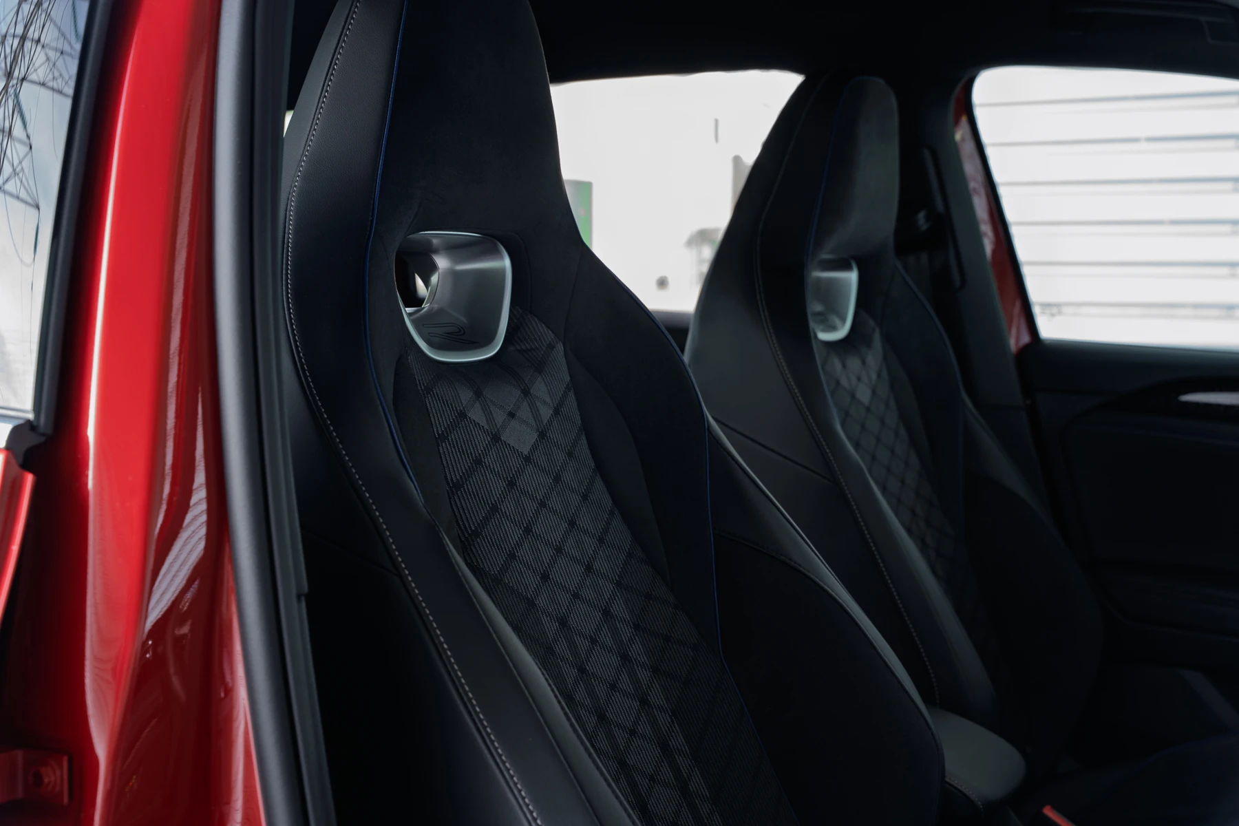 Volkswagen-Tiguan-image-31