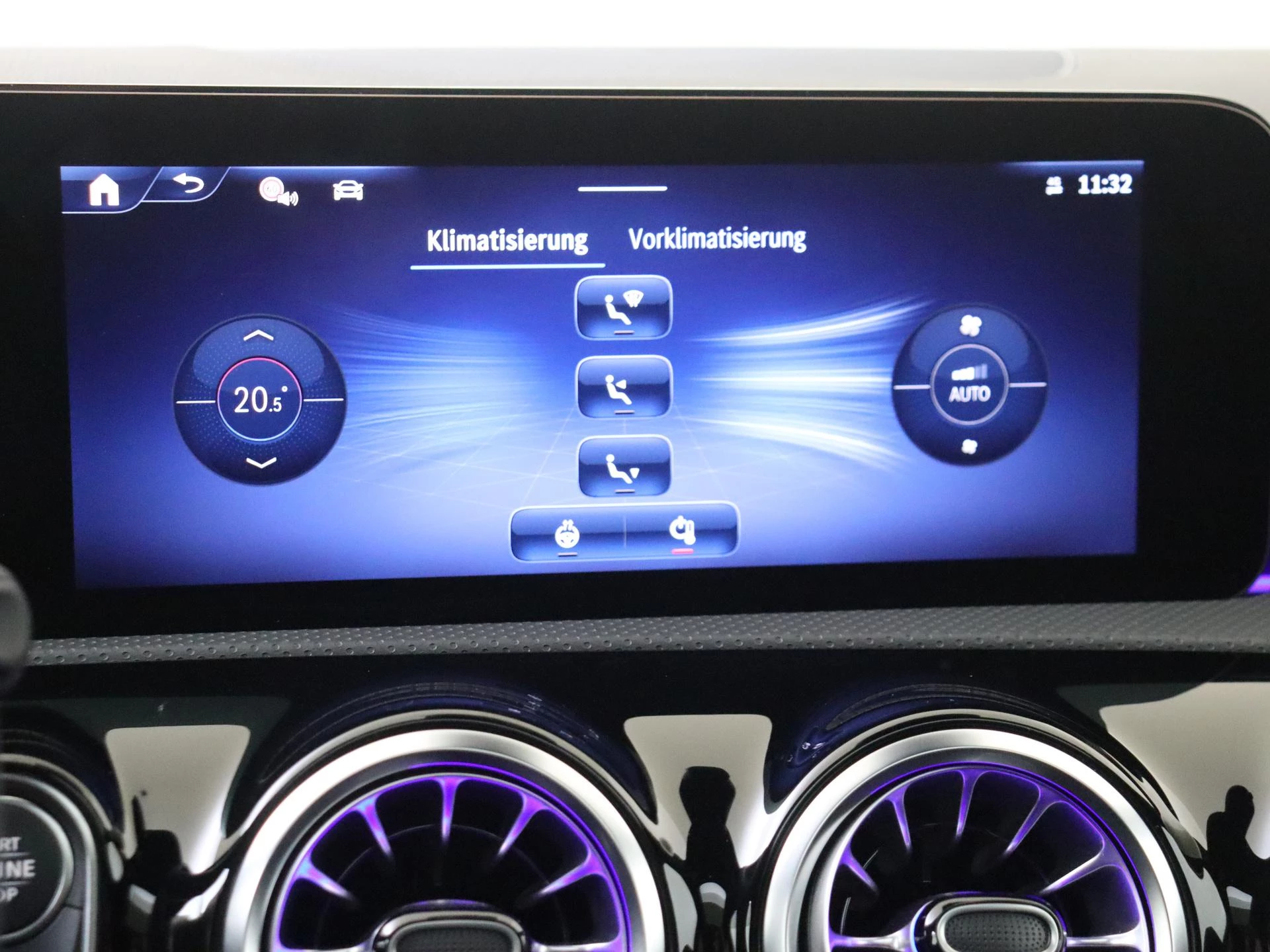 Mercedes-Benz-CLA-image-16