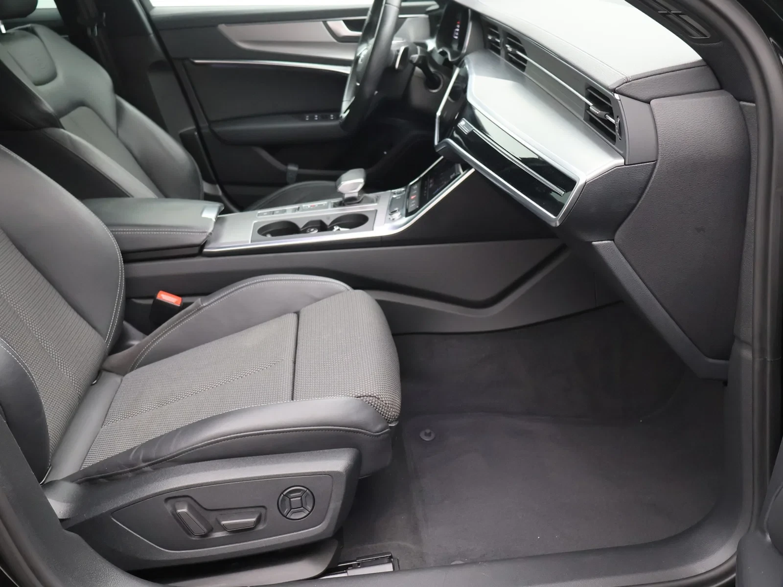 Audi A6 Avant 40TFSI *S-LINE*MEMORY*NAVI*CAMERA*21INCH...