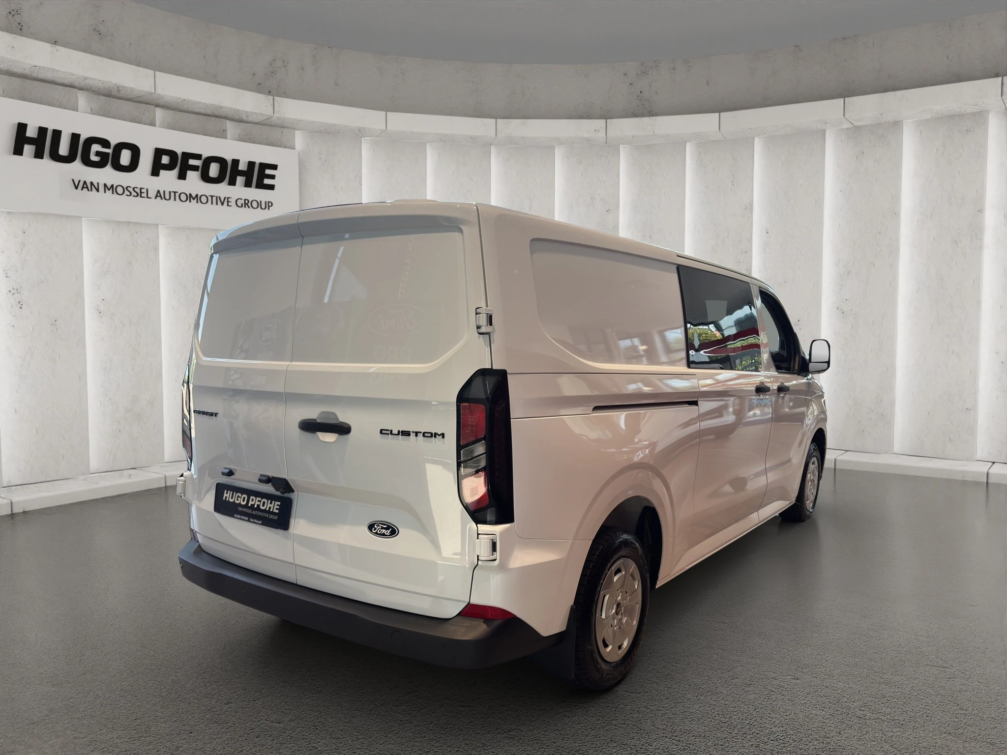 Ford-Transit Custom-image-2