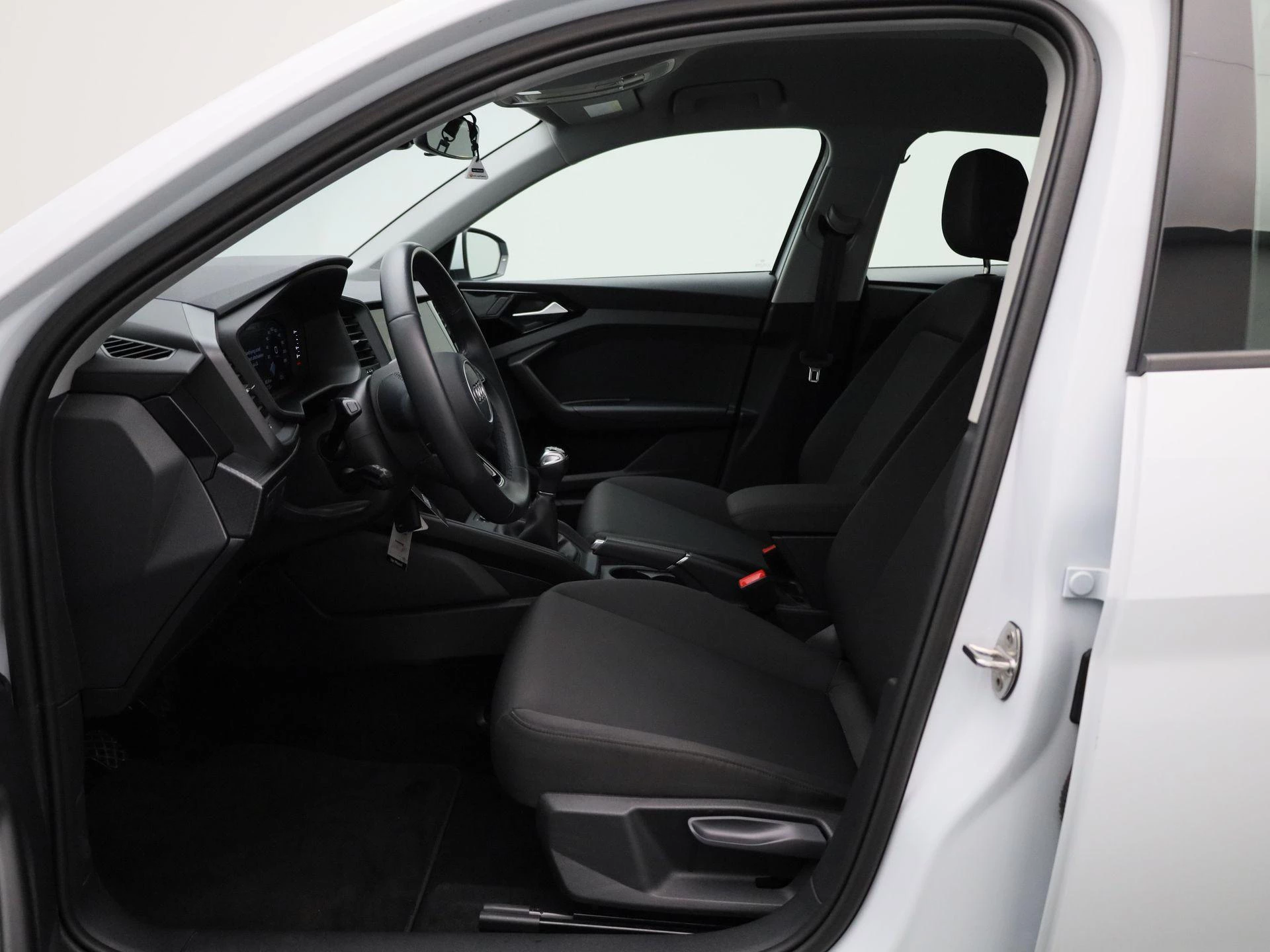 Audi-A1 Sportback-image-9