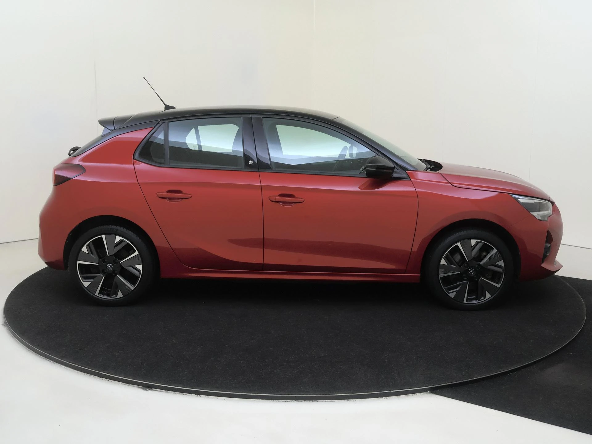 Opel-Corsa-e-image-8