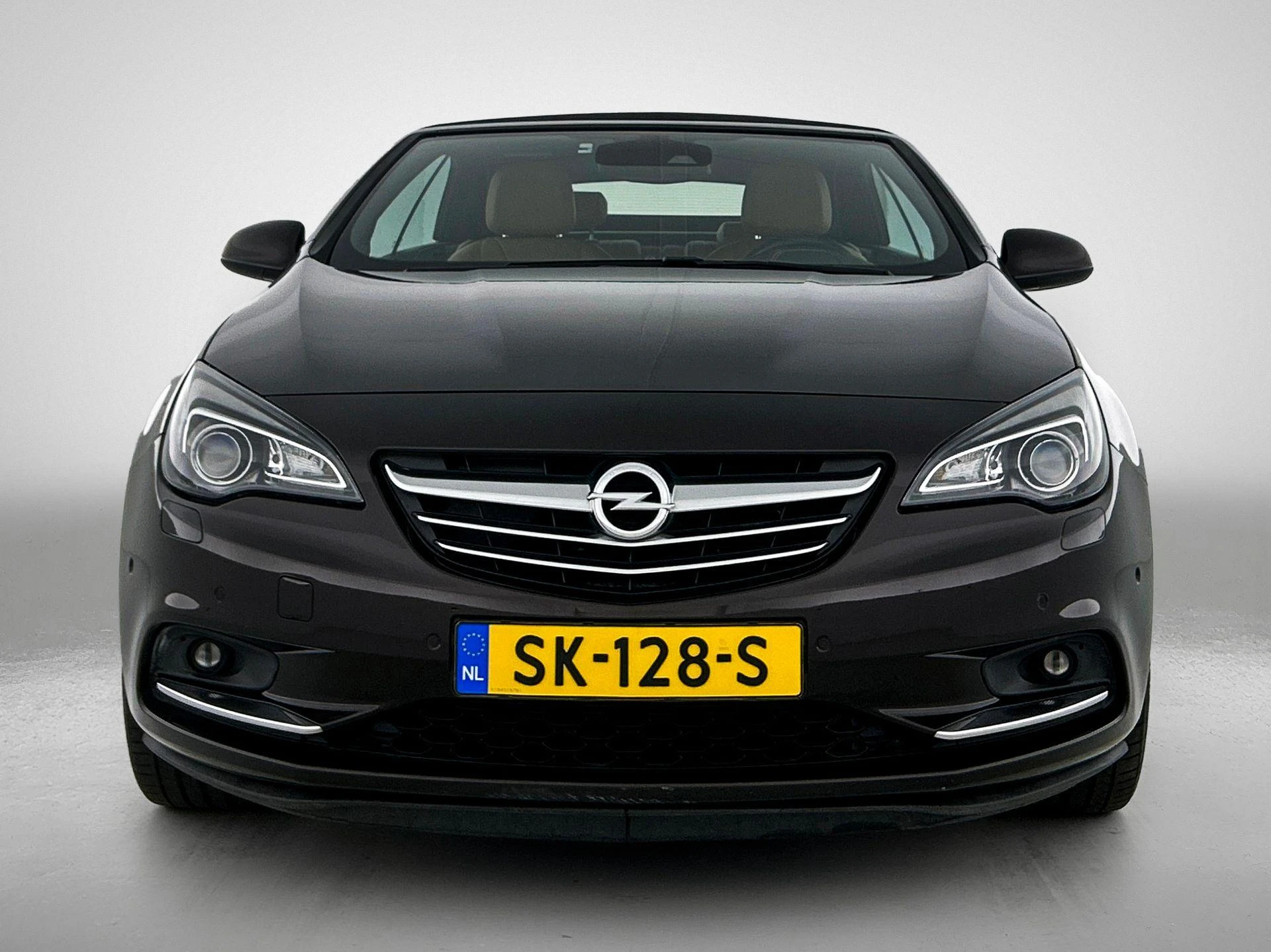 Opel-Cascada-image-4