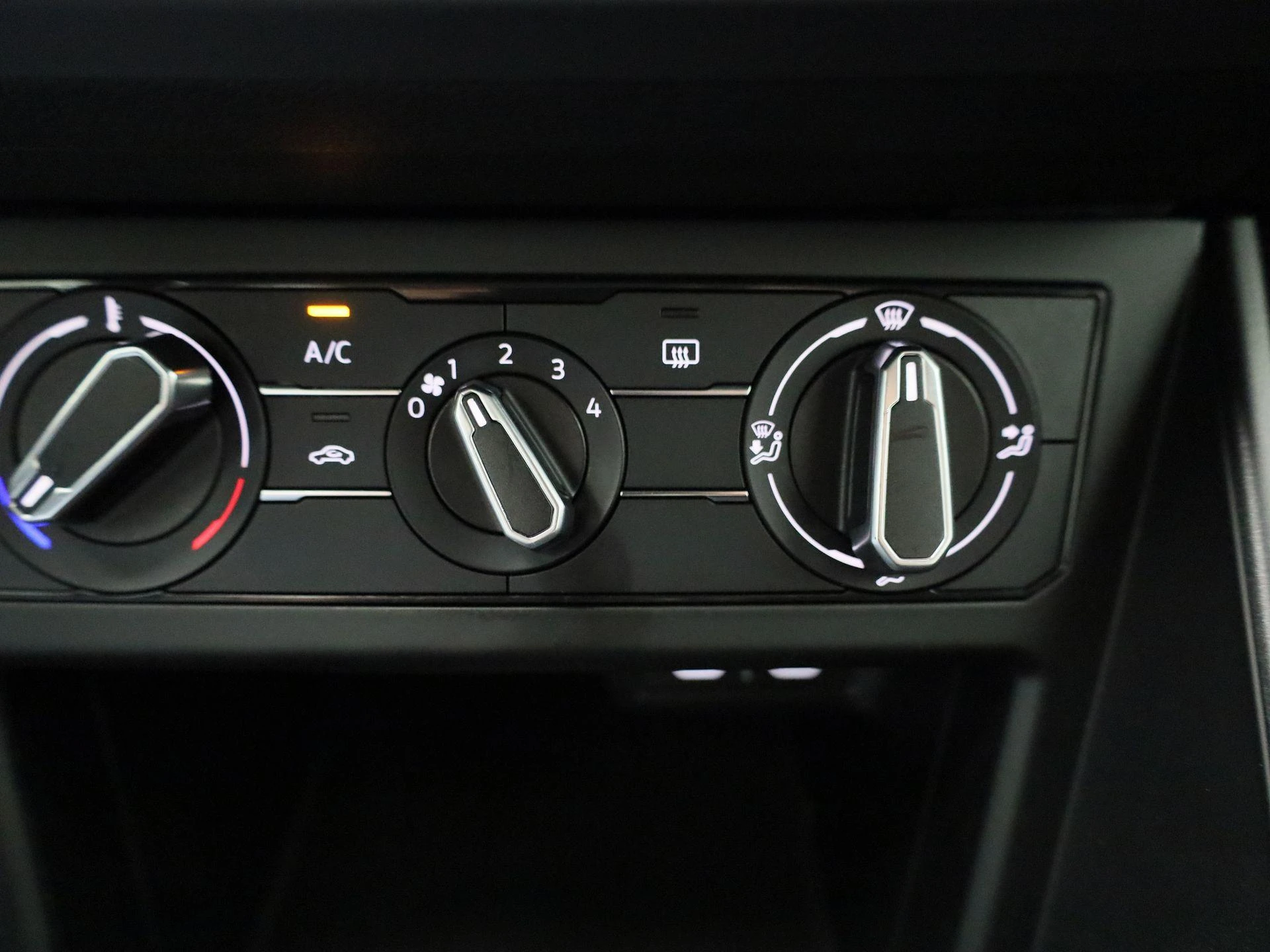 Volkswagen-Taigo-image-17