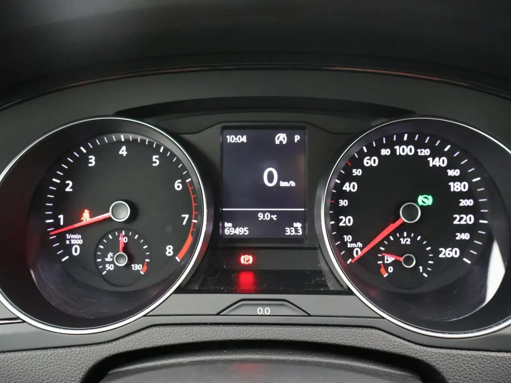 Volkswagen-Passat-image-19