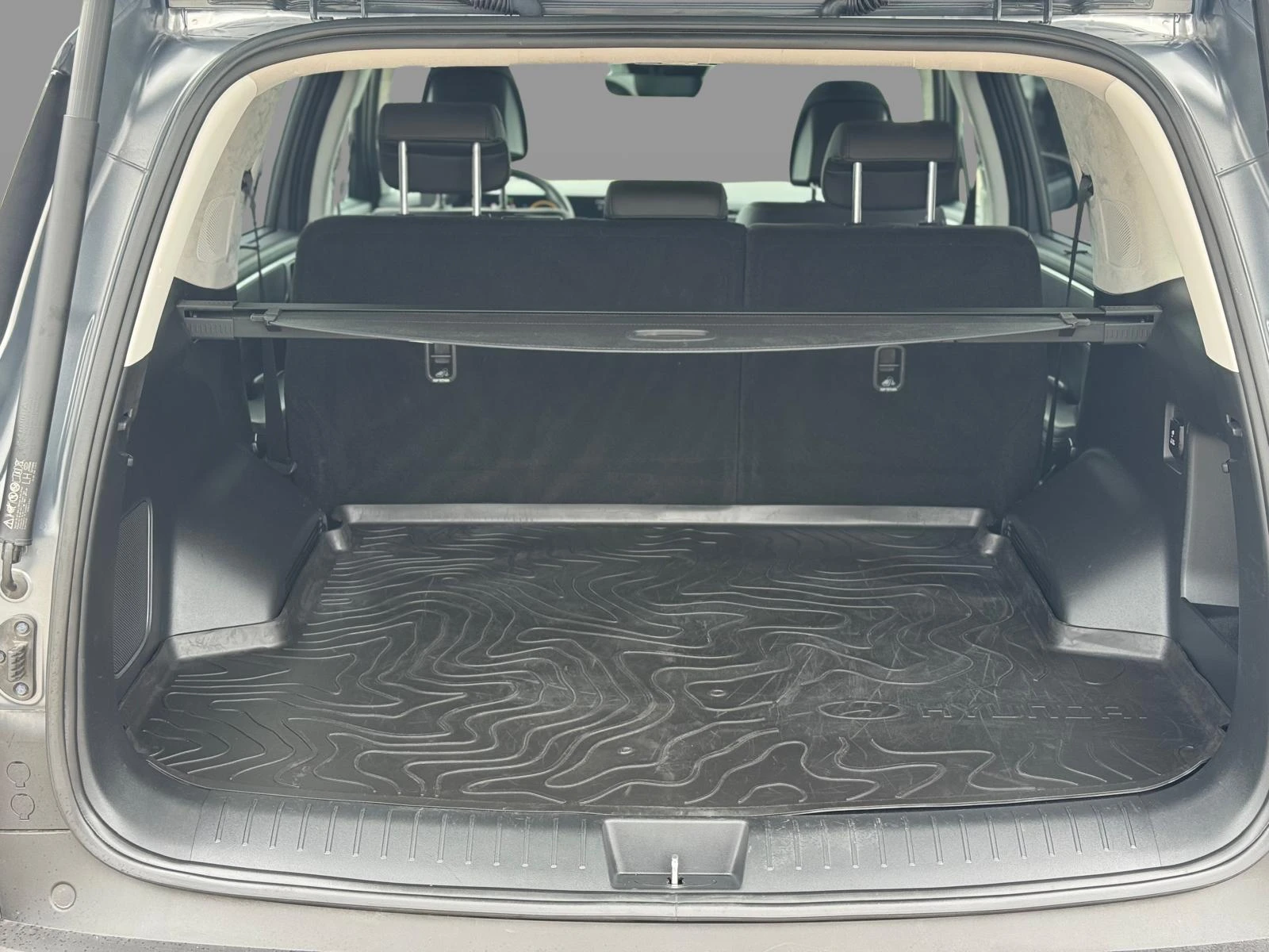 Hyundai-Santa Fe-image-9