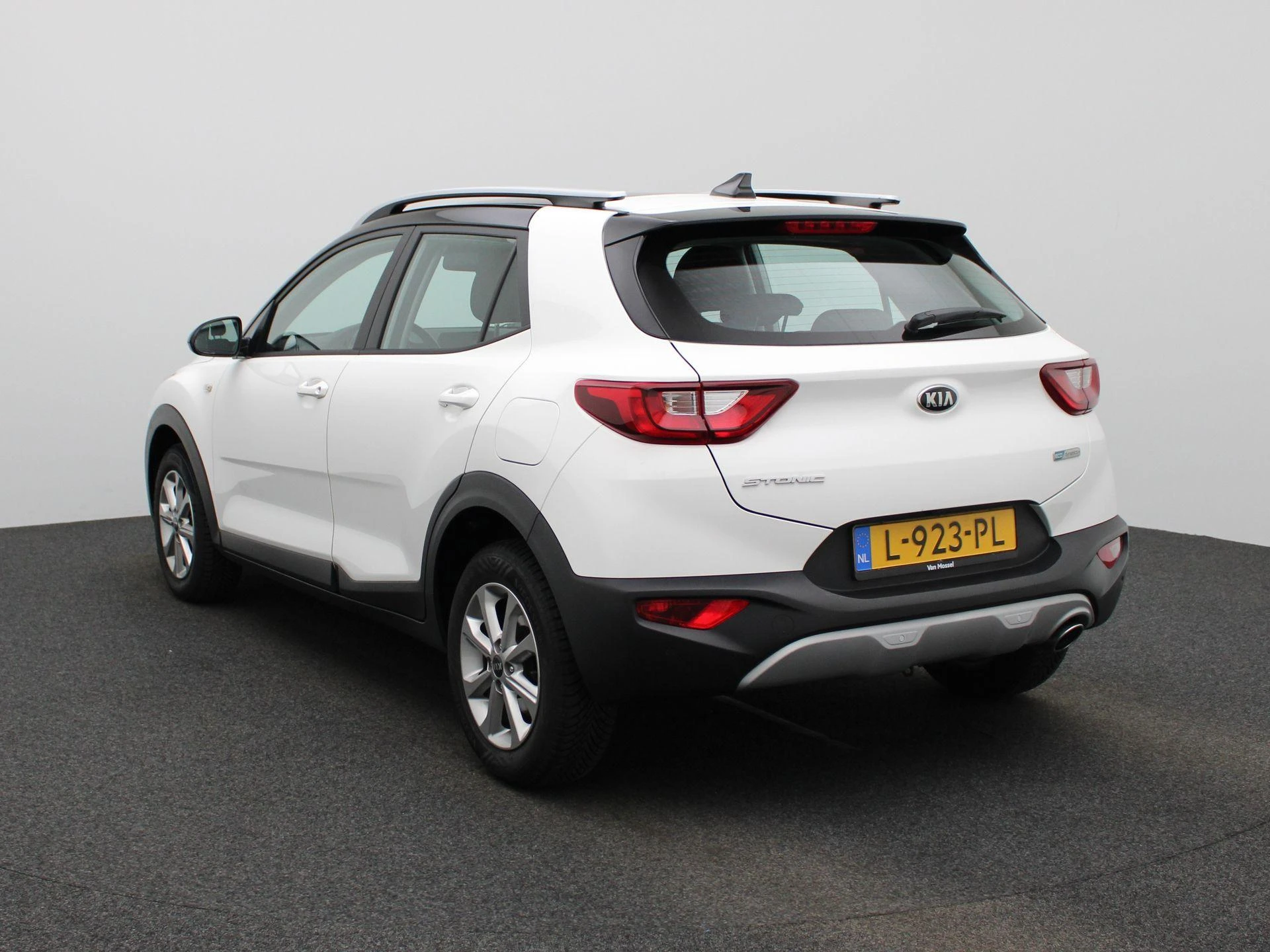 Kia-Stonic-image-3