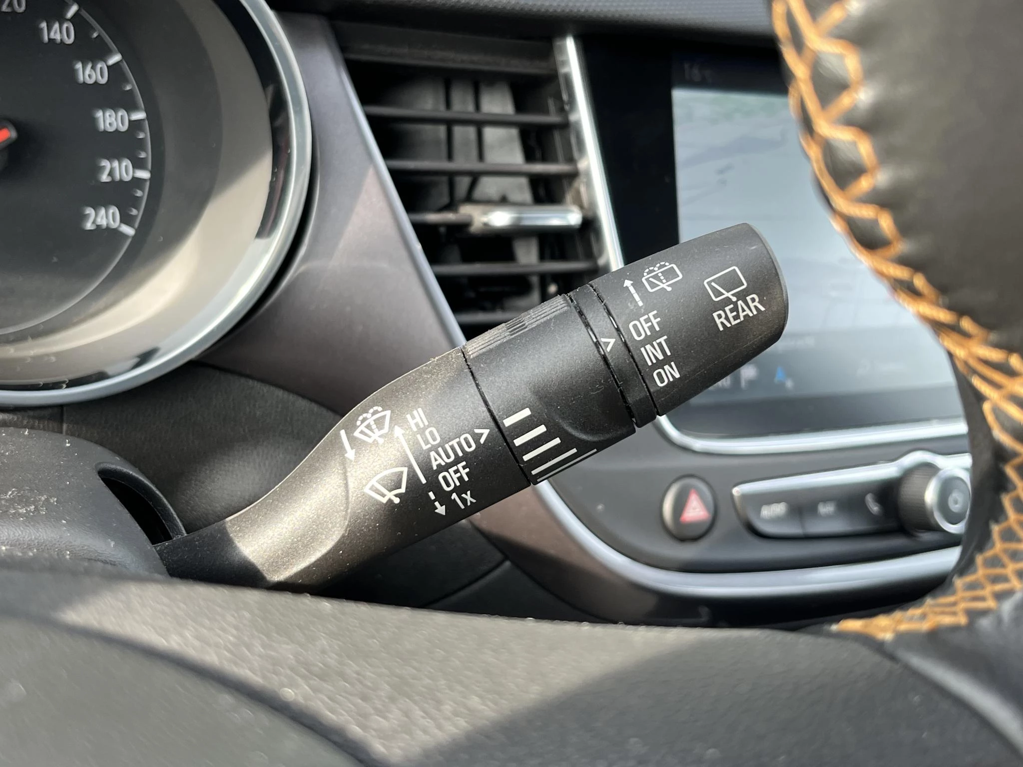 Opel-Crossland X-image-20