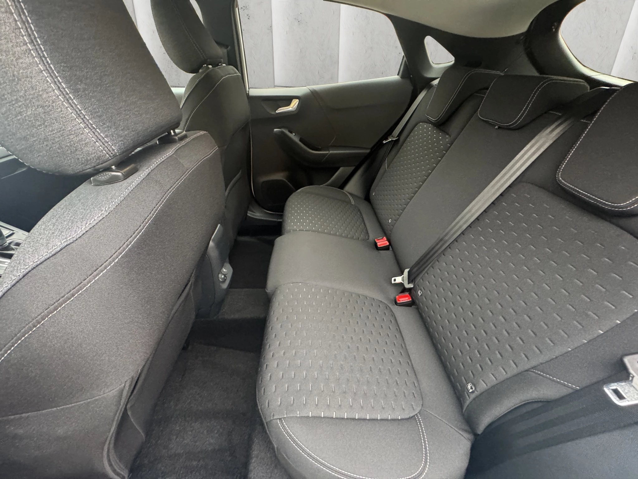 Ford Puma Titanium 1.0 EB MHEV Aut. | LED | GJR | RFK | SHZ | PDC | Navi