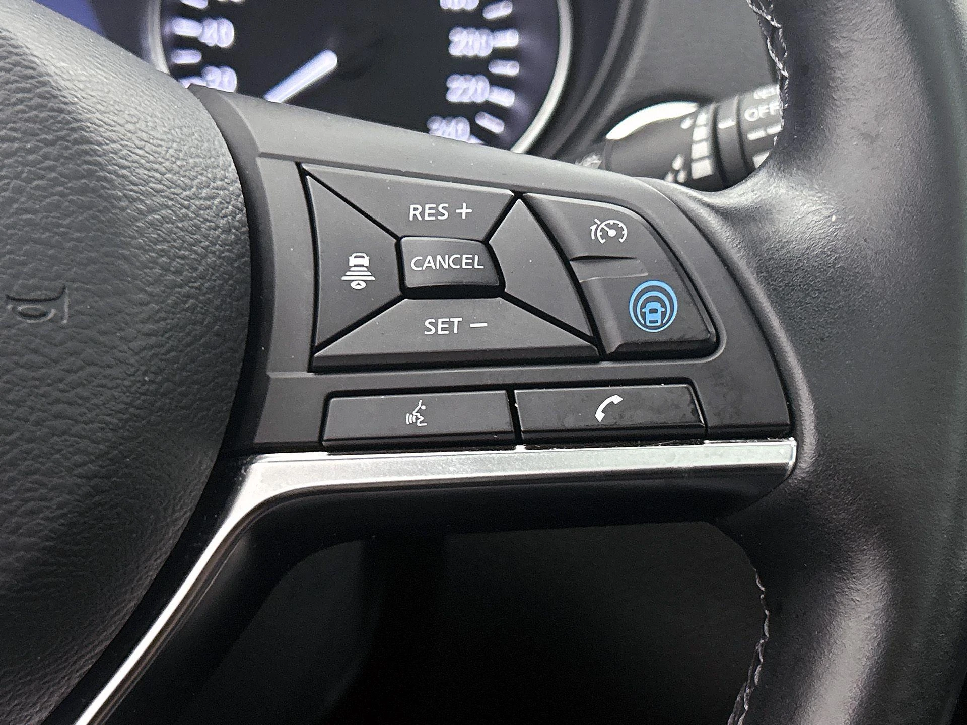Nissan-QASHQAI-image-5