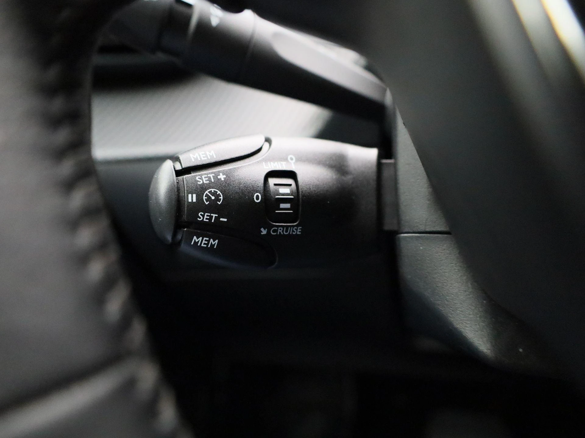Peugeot e-208 EV Active Pack 50 kWh