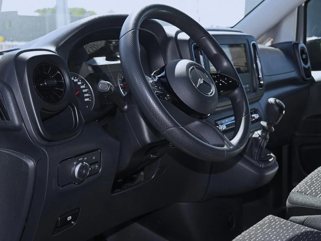 Mercedes-Benz-Vito 116-image-8