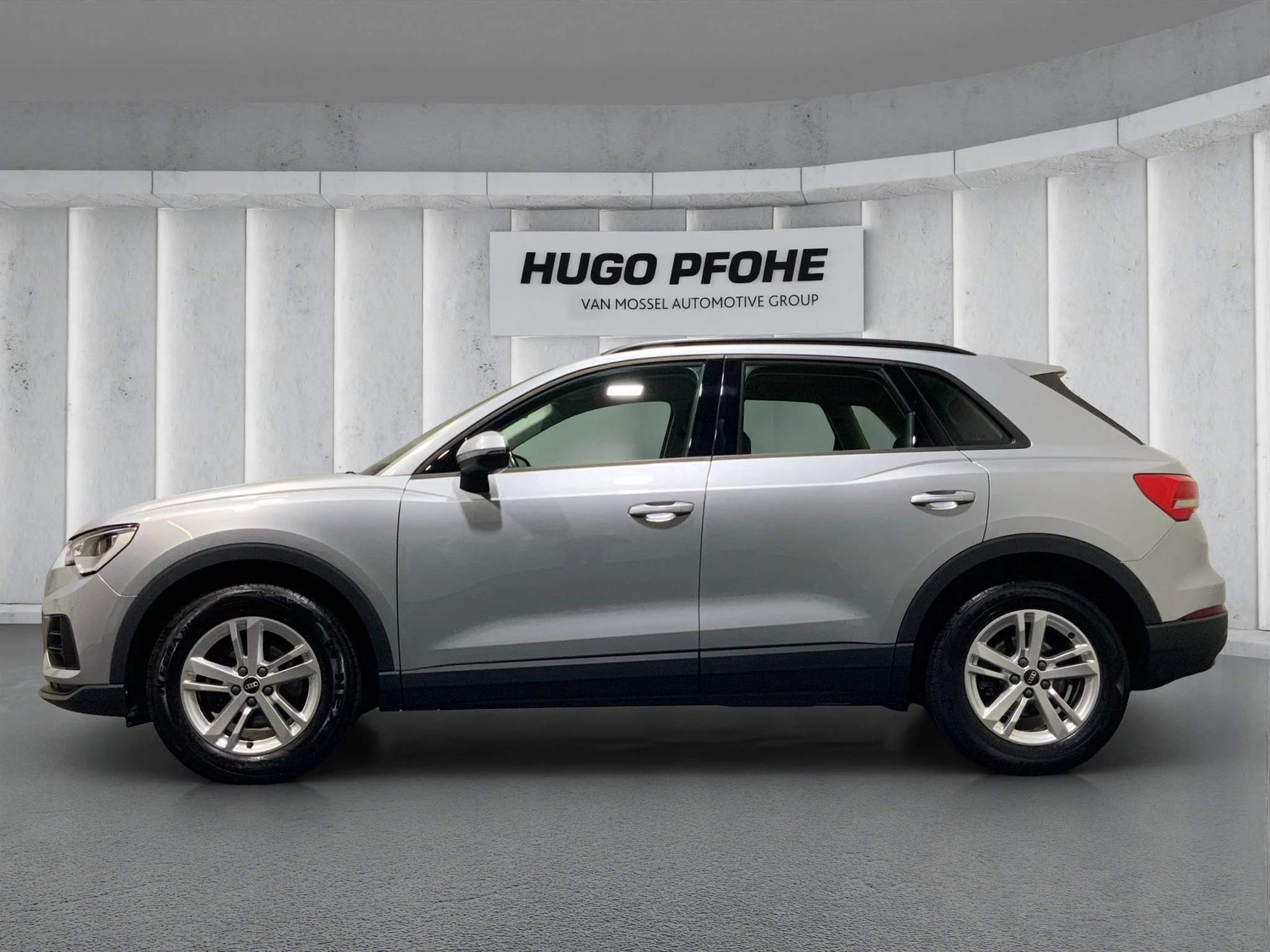 Audi Q3 Aut*NAVI*GRA*LM*PDC
