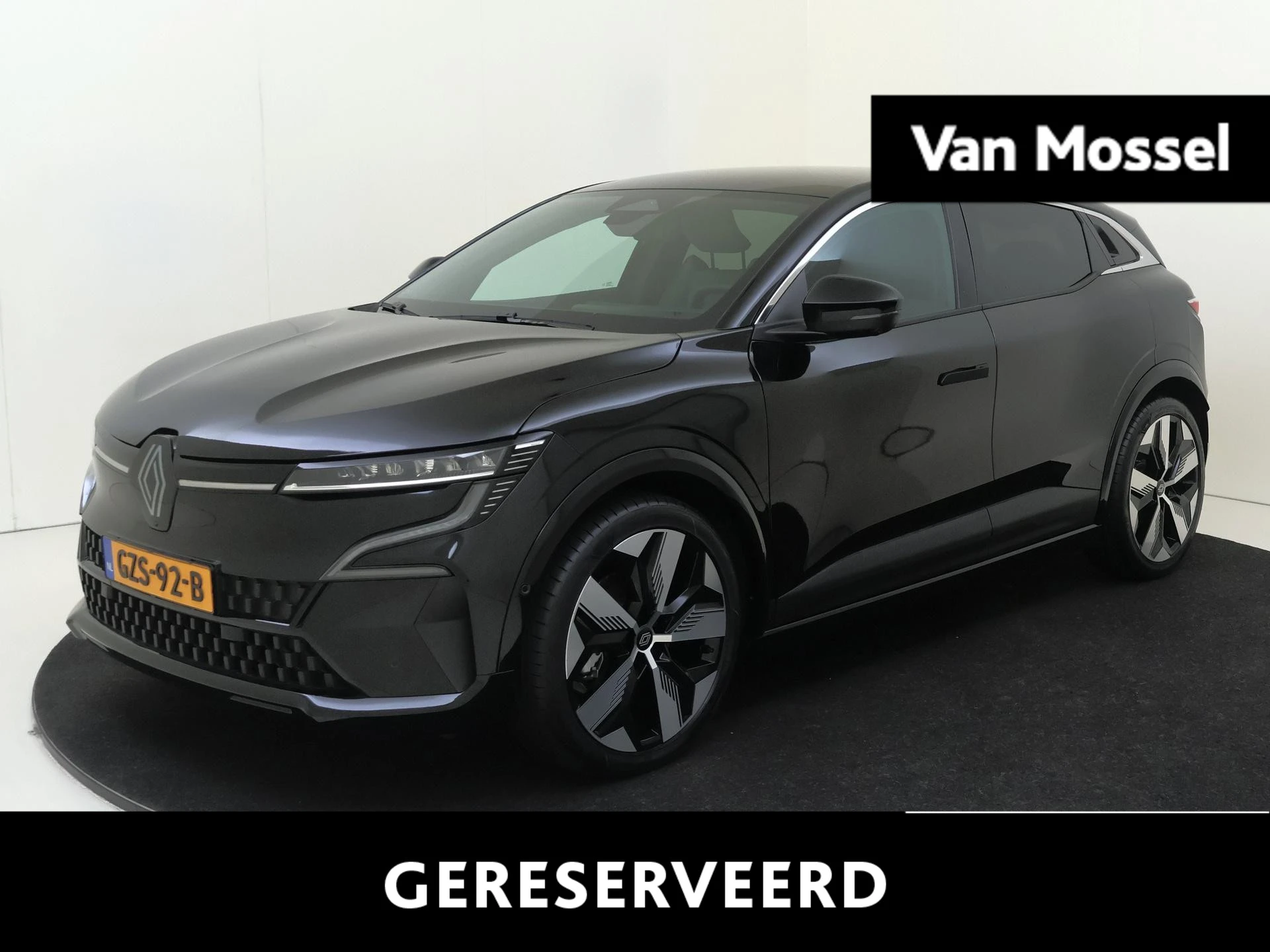 Renault-Megane E-Tech-image-0