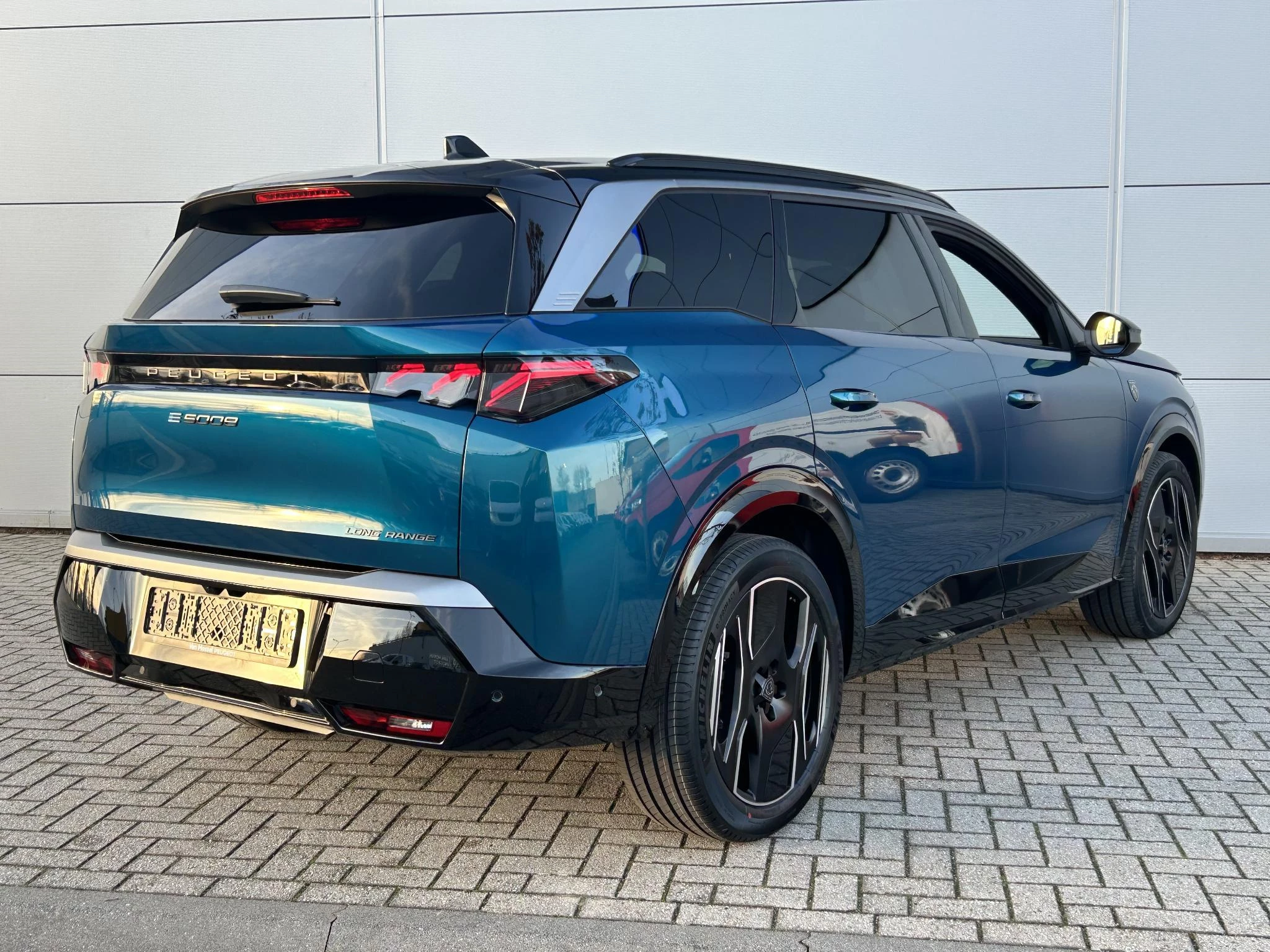 Peugeot e-5008 e-5008 210 GT 5 seats +pano dak+alcantara