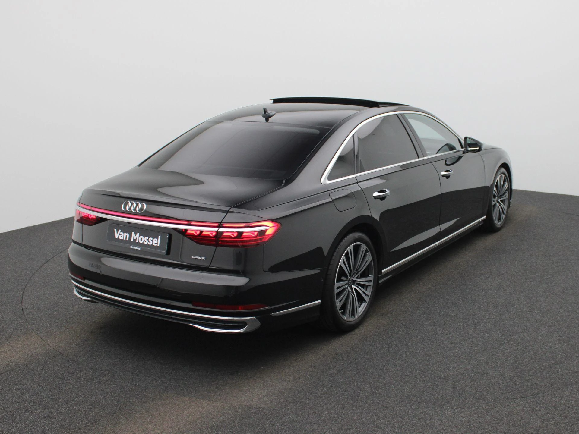Audi-A8-image-57