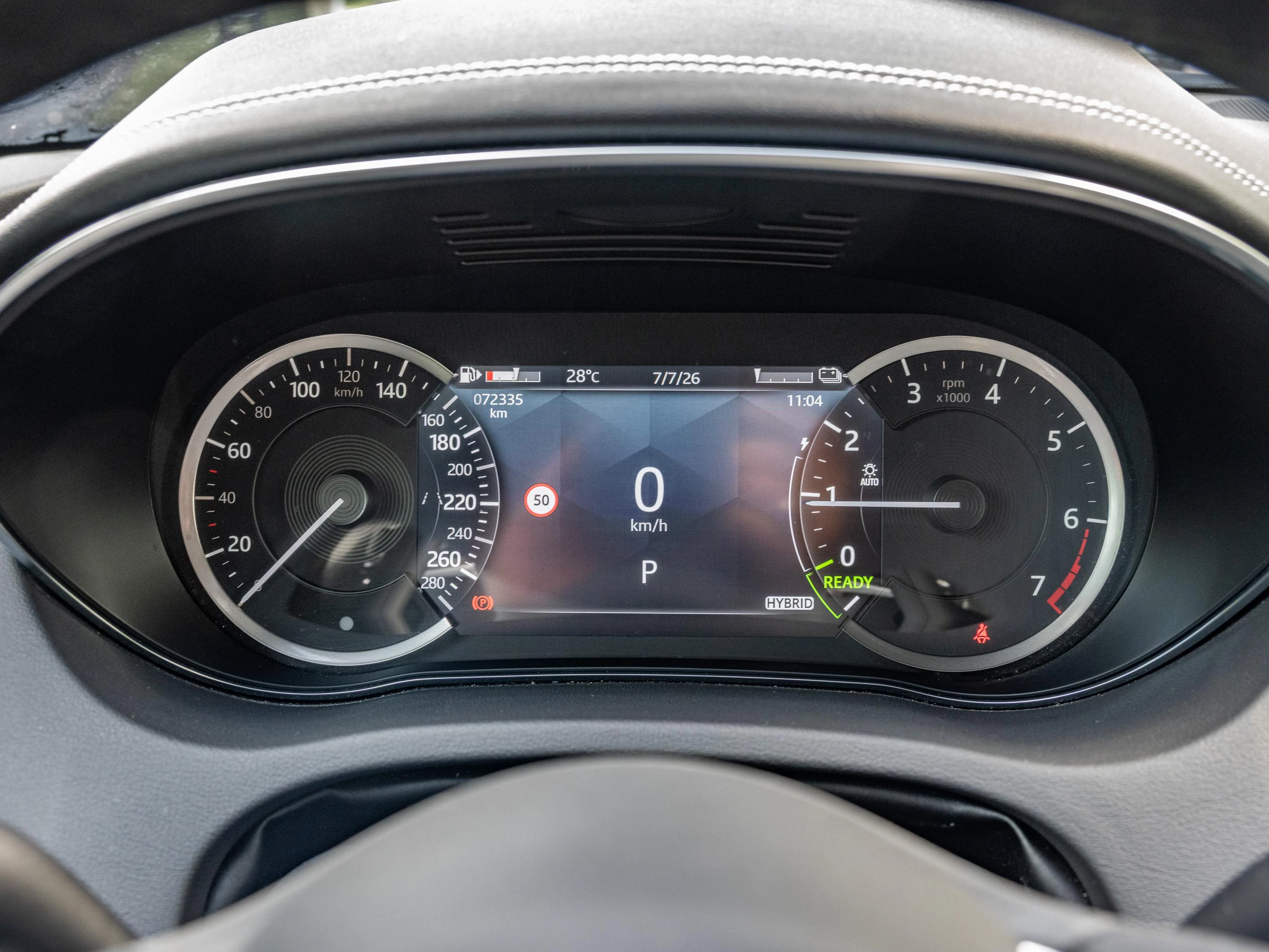 Jaguar E-PACE P300e R-Dynamic S