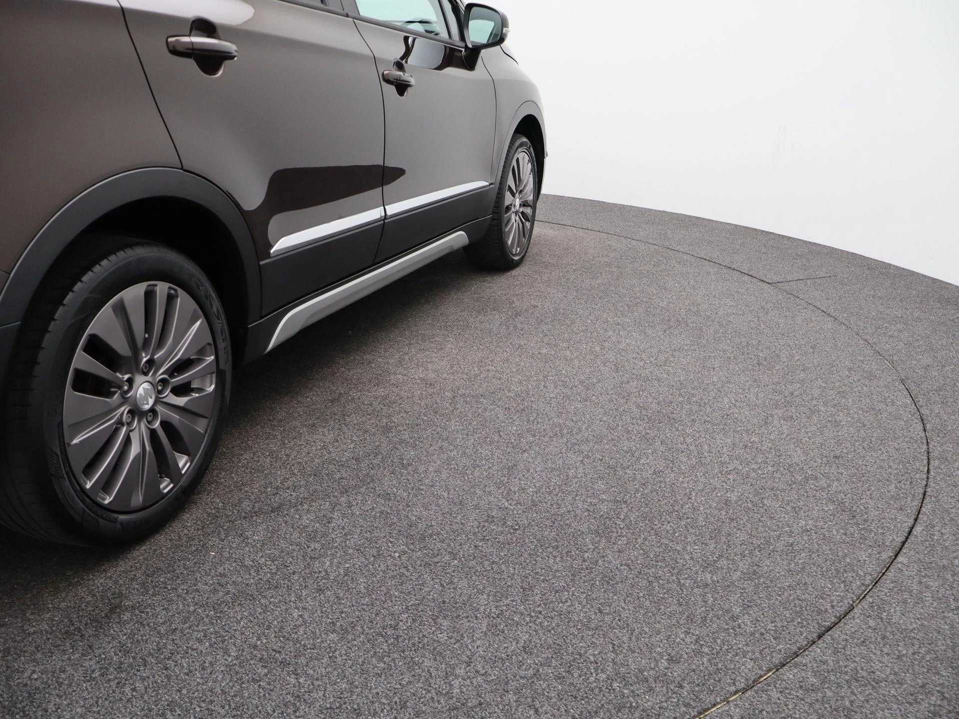 Suzuki-S-Cross-image-45