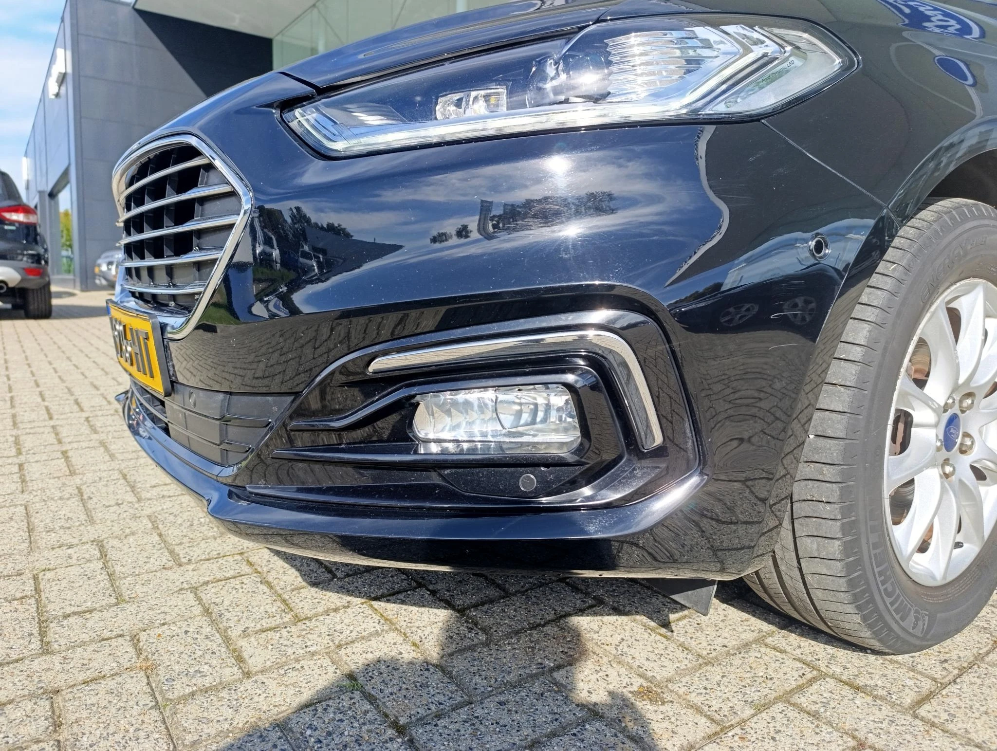 Ford-Mondeo-image-7