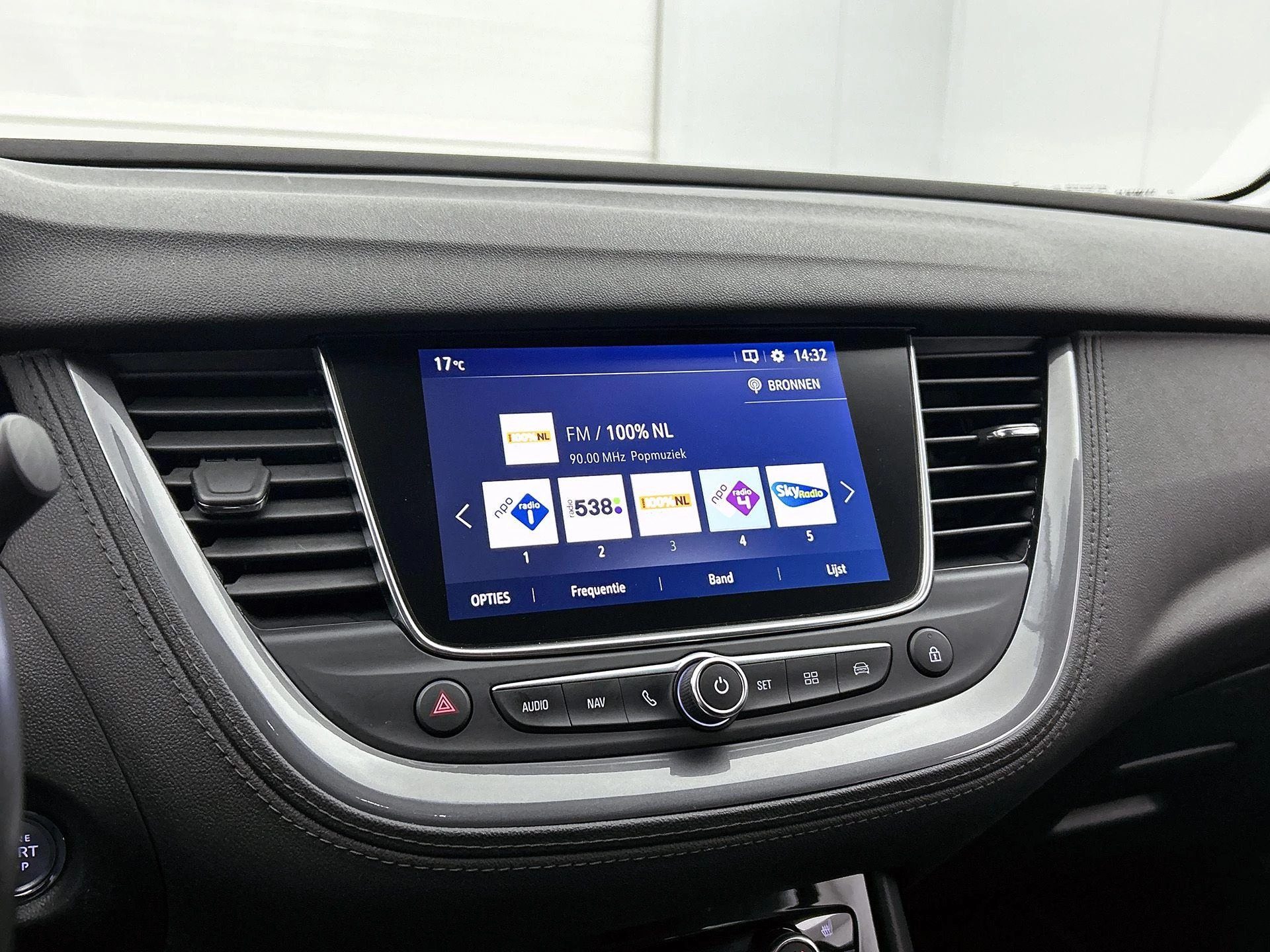 Opel-Grandland X-image-12