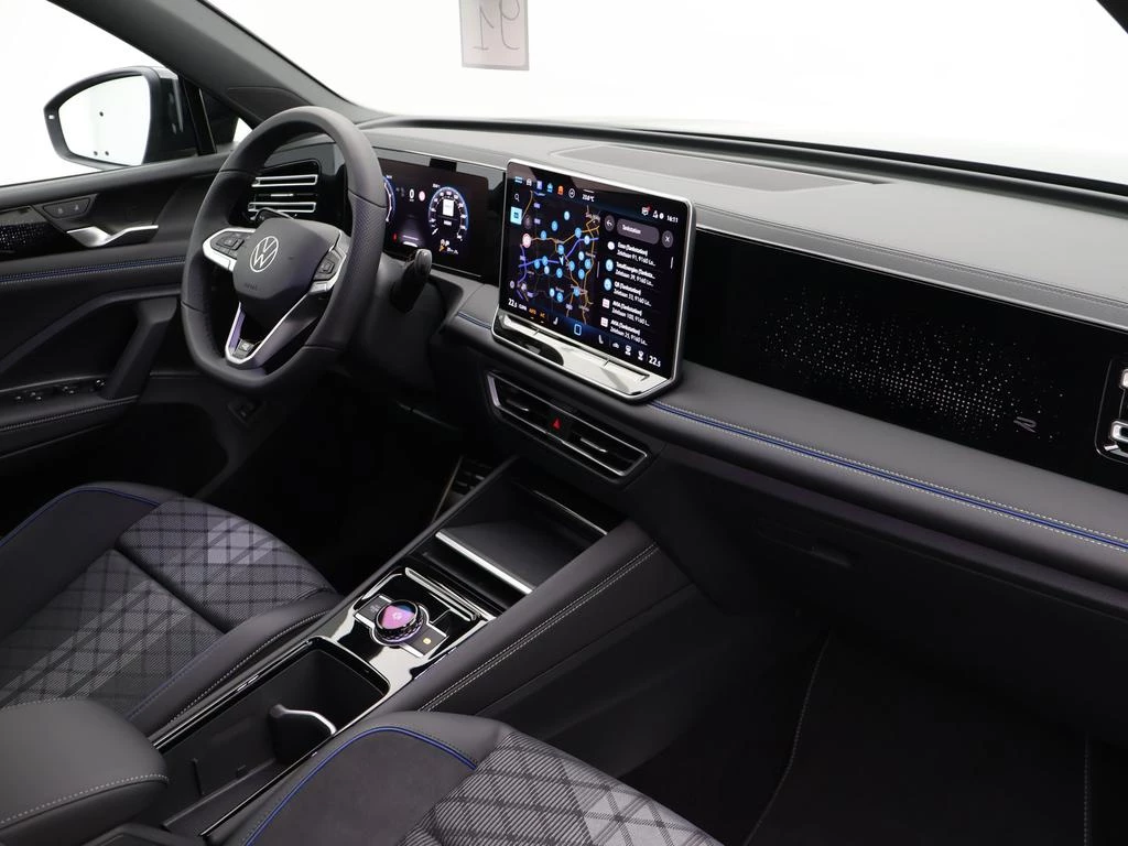 Volkswagen-Tiguan-image-2