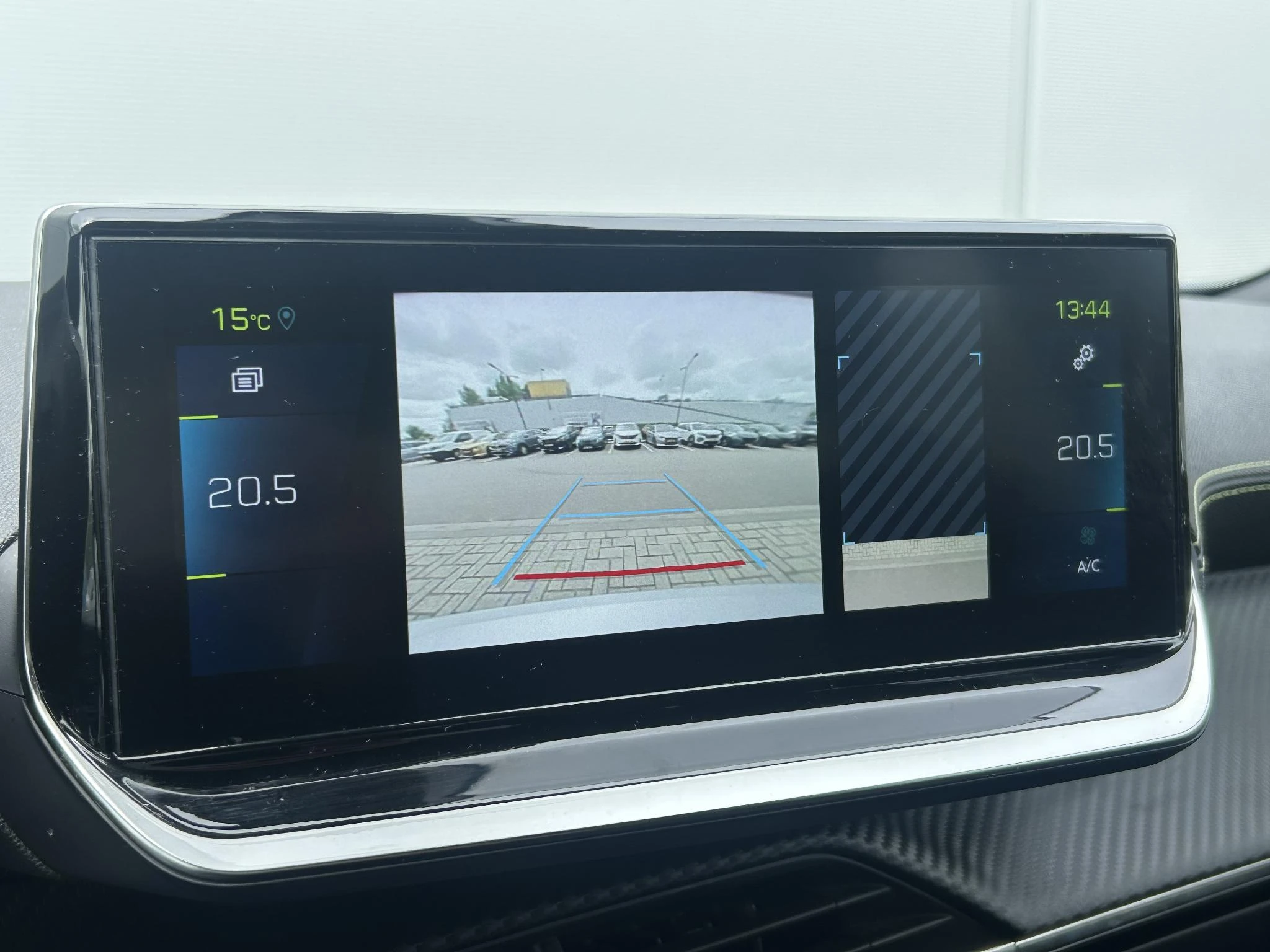 Peugeot e-2008 EV GT 50 kWh