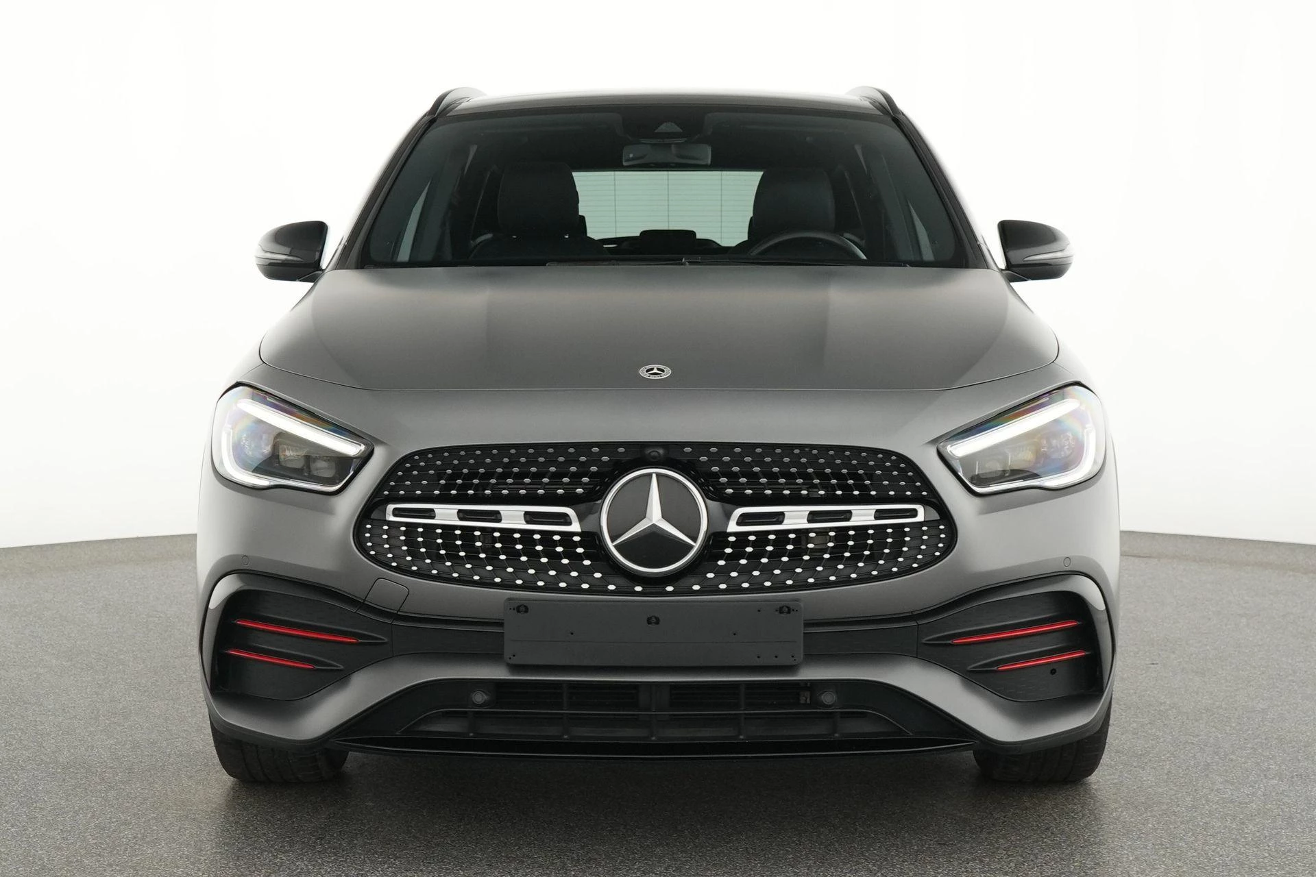 Mercedes-Benz GLA 180 d AMG Line + SPECIAL EDITION + LEDER + PANO + MULTIBEAM +