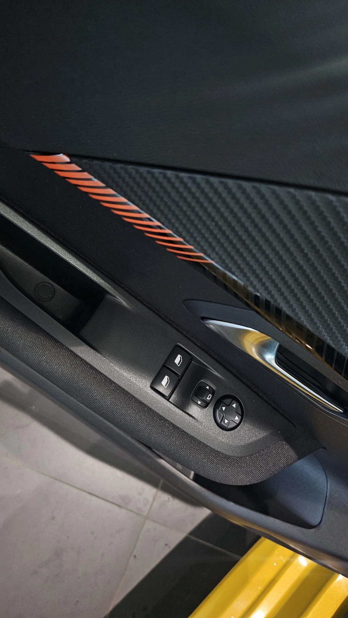 Peugeot-208-image-6