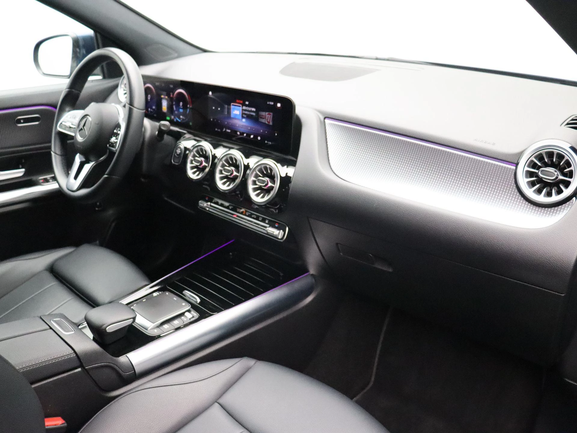 Mercedes-Benz GLA 250 e Business Line + LEDER + CAMERA +
