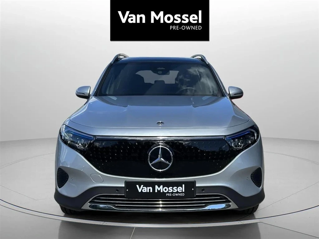 Mercedes-Benz-EQB-image-1