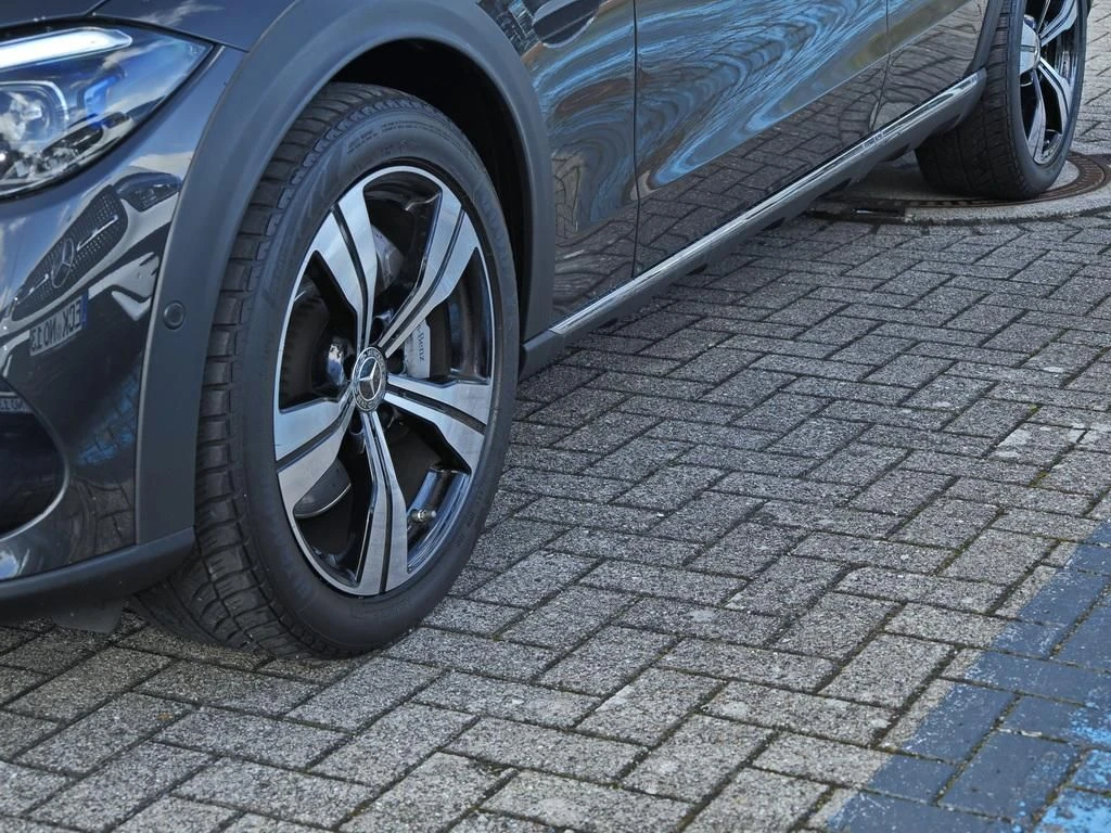 Mercedes-Benz-C-Klasse 220 d-image-6