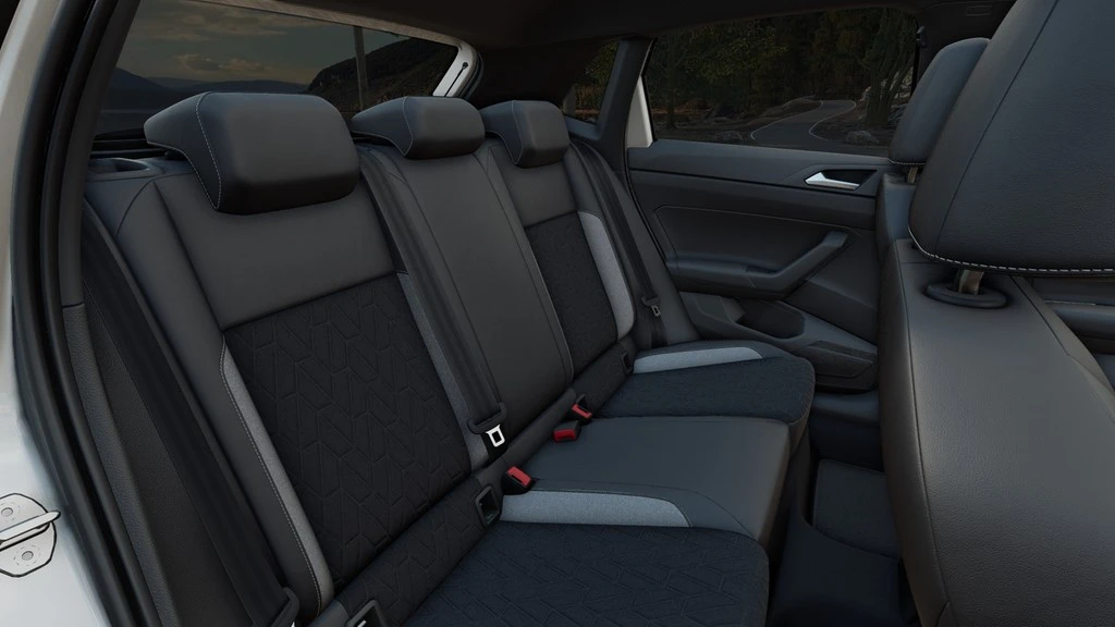 Volkswagen-Polo-image-9