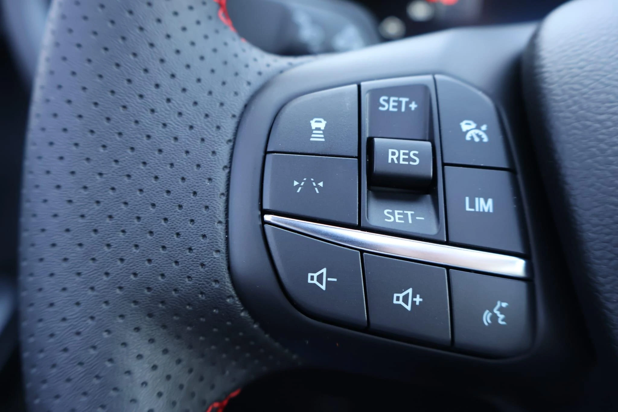Ford-Kuga-image-21
