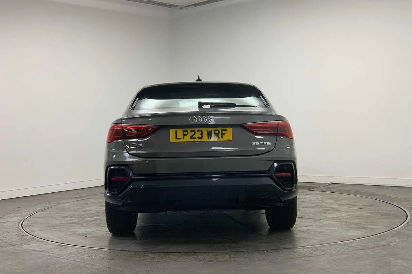 Audi-Q3-image-10