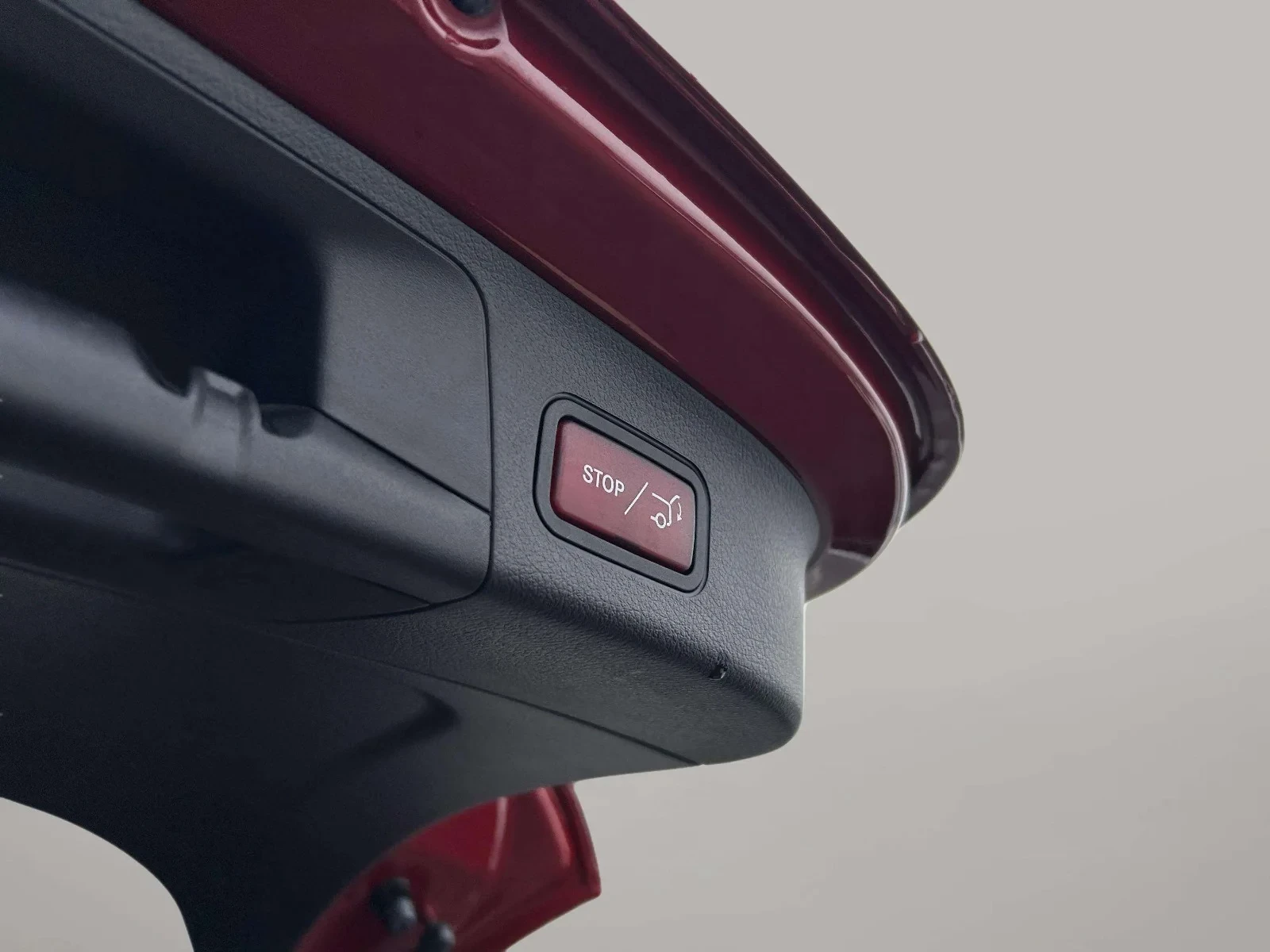 Mercedes-Benz-EQA-image-22