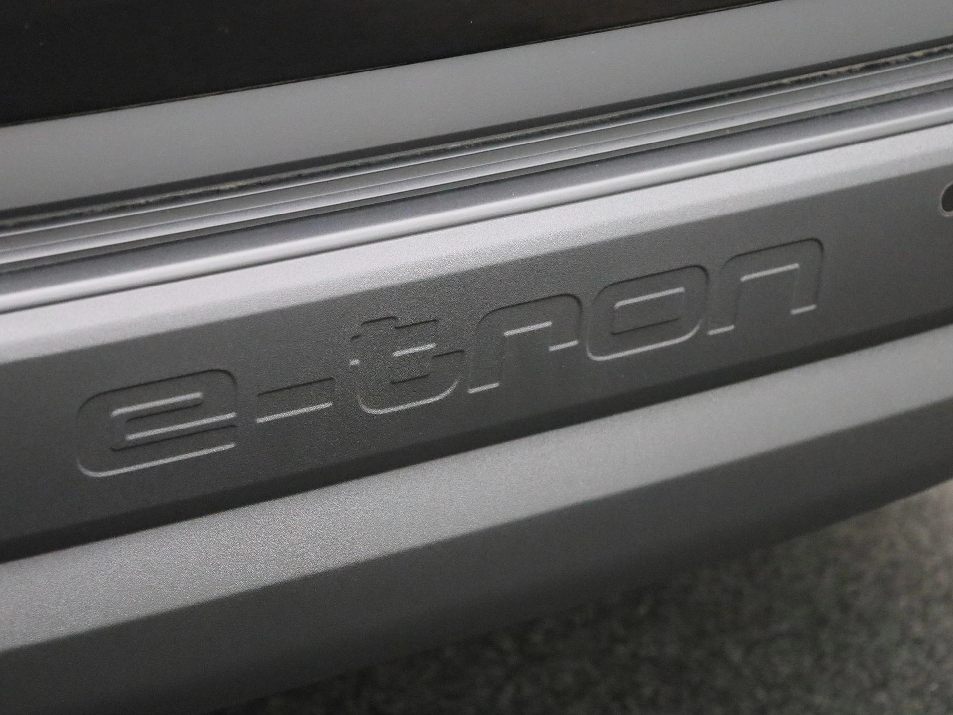 Audi-Q4 e-tron-image-14