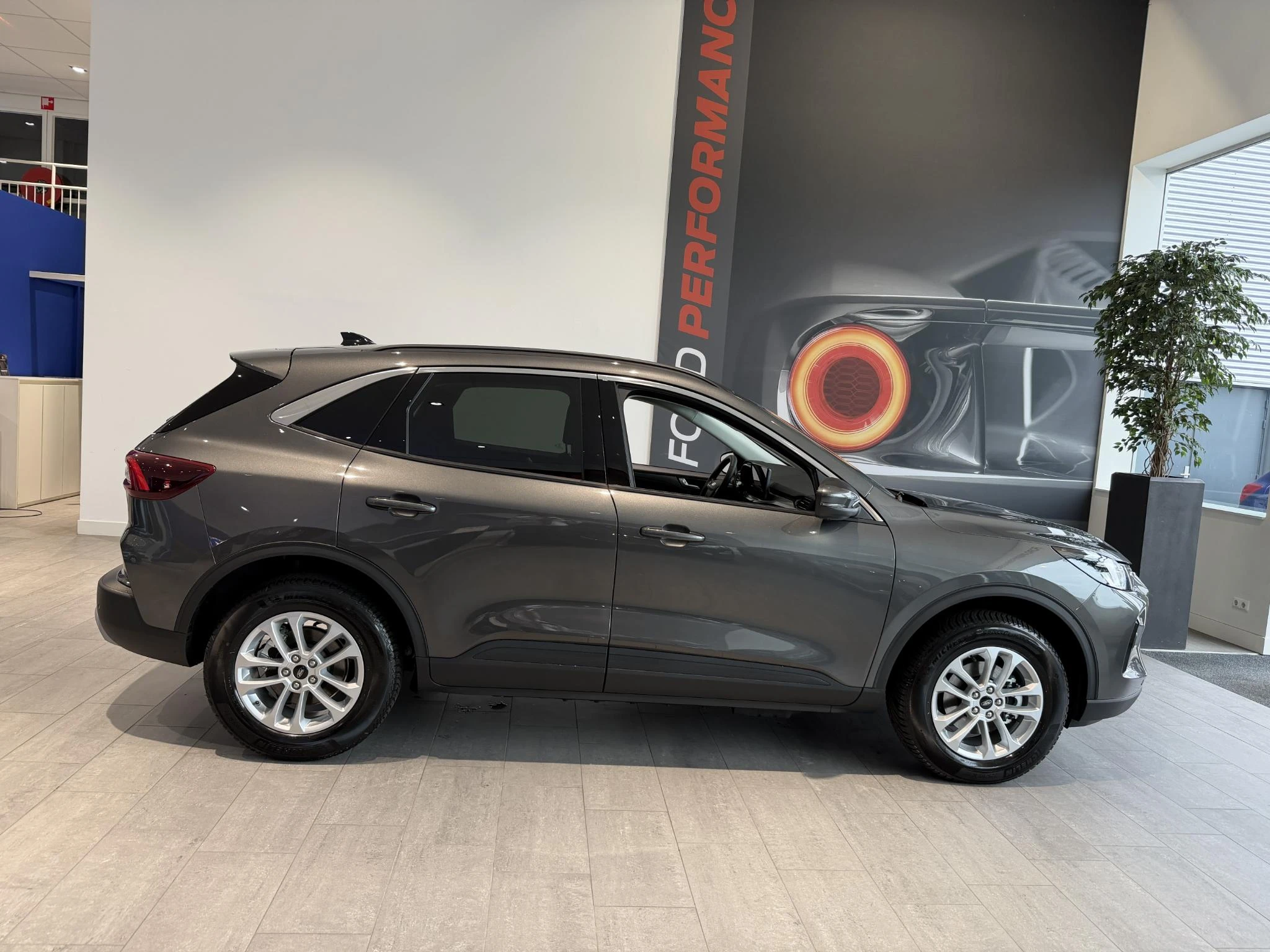 Ford-Kuga-image-5