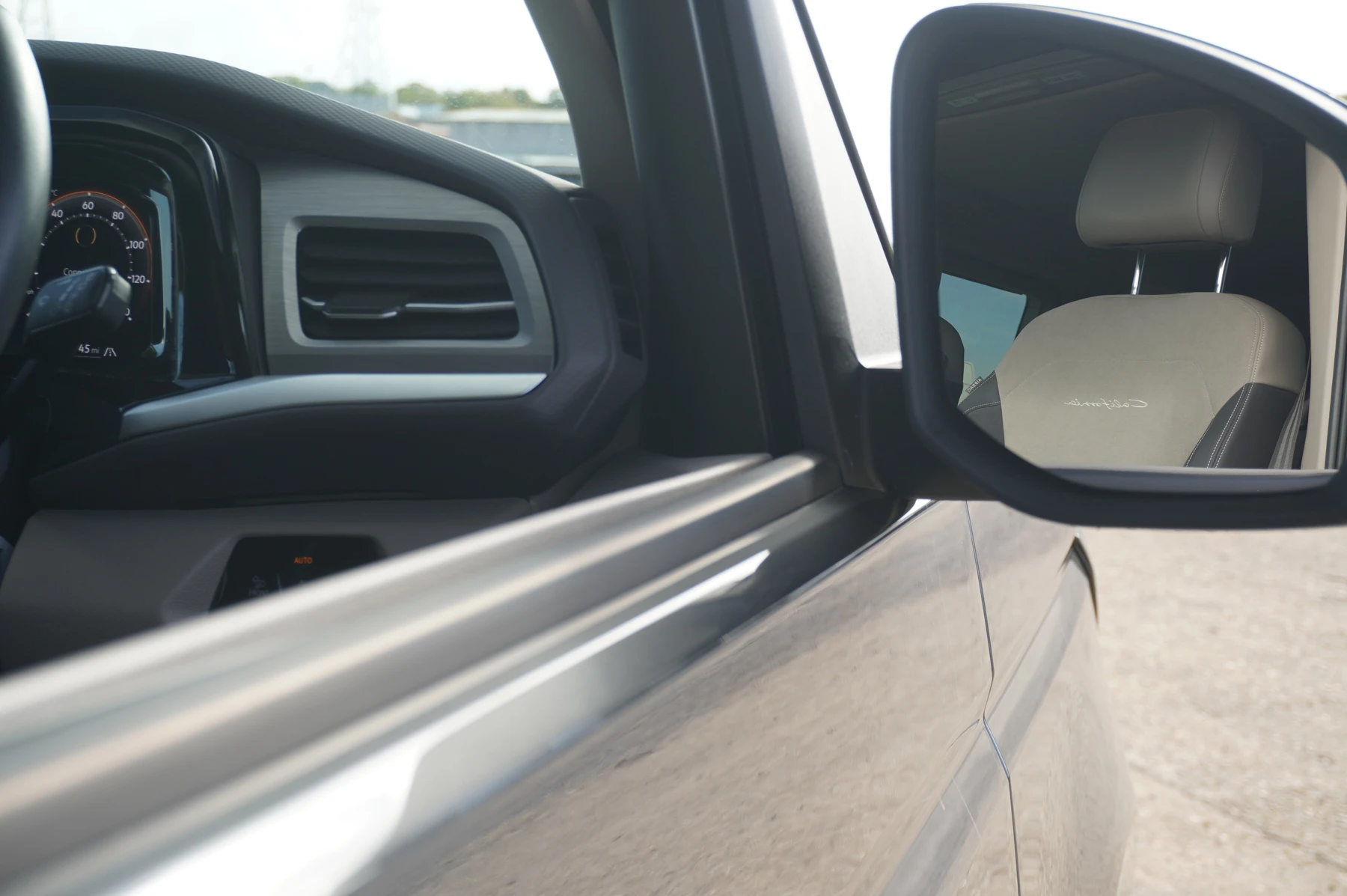 Volkswagen-California-image-51