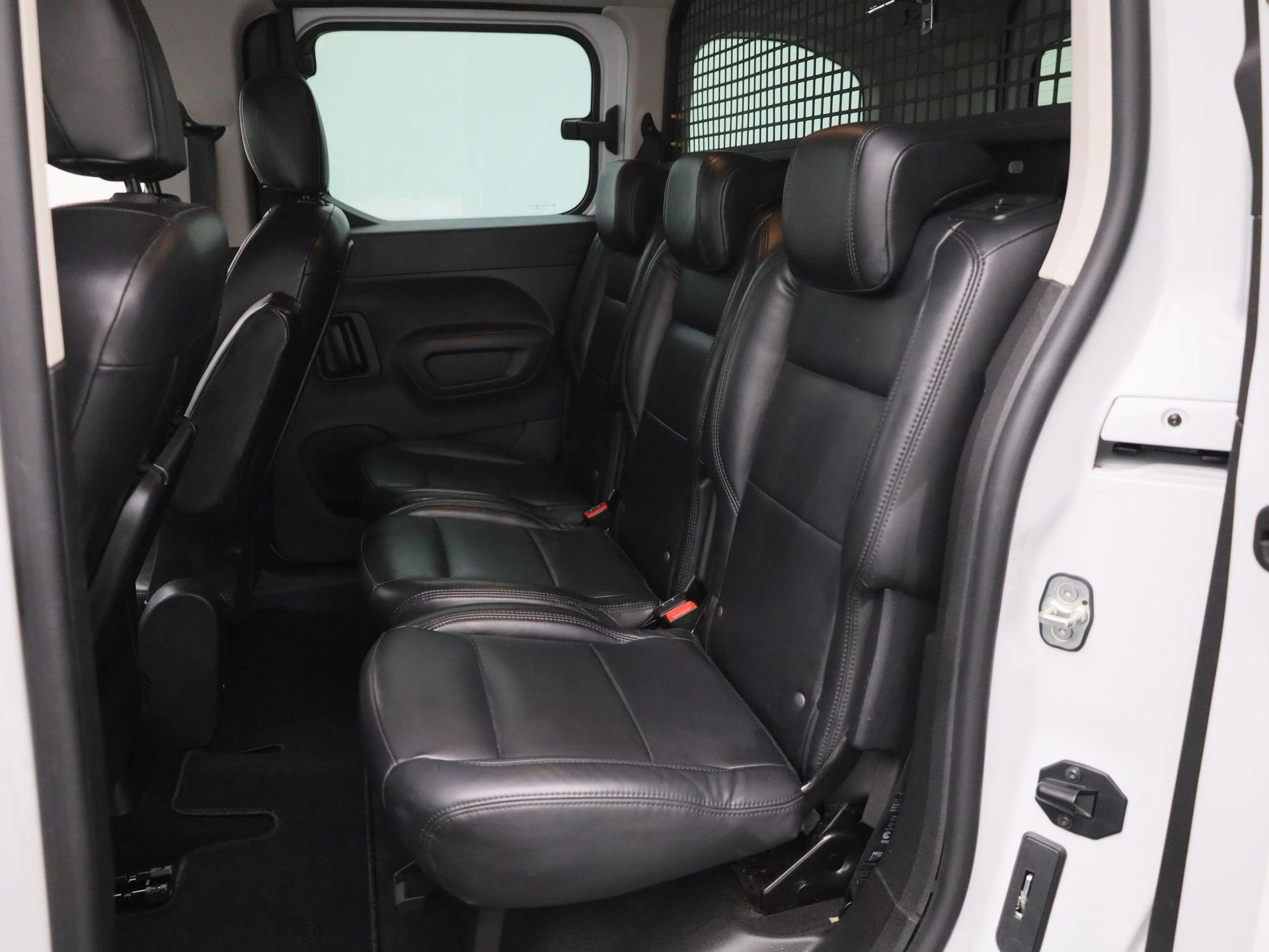 Opel-Combo Life-image-10