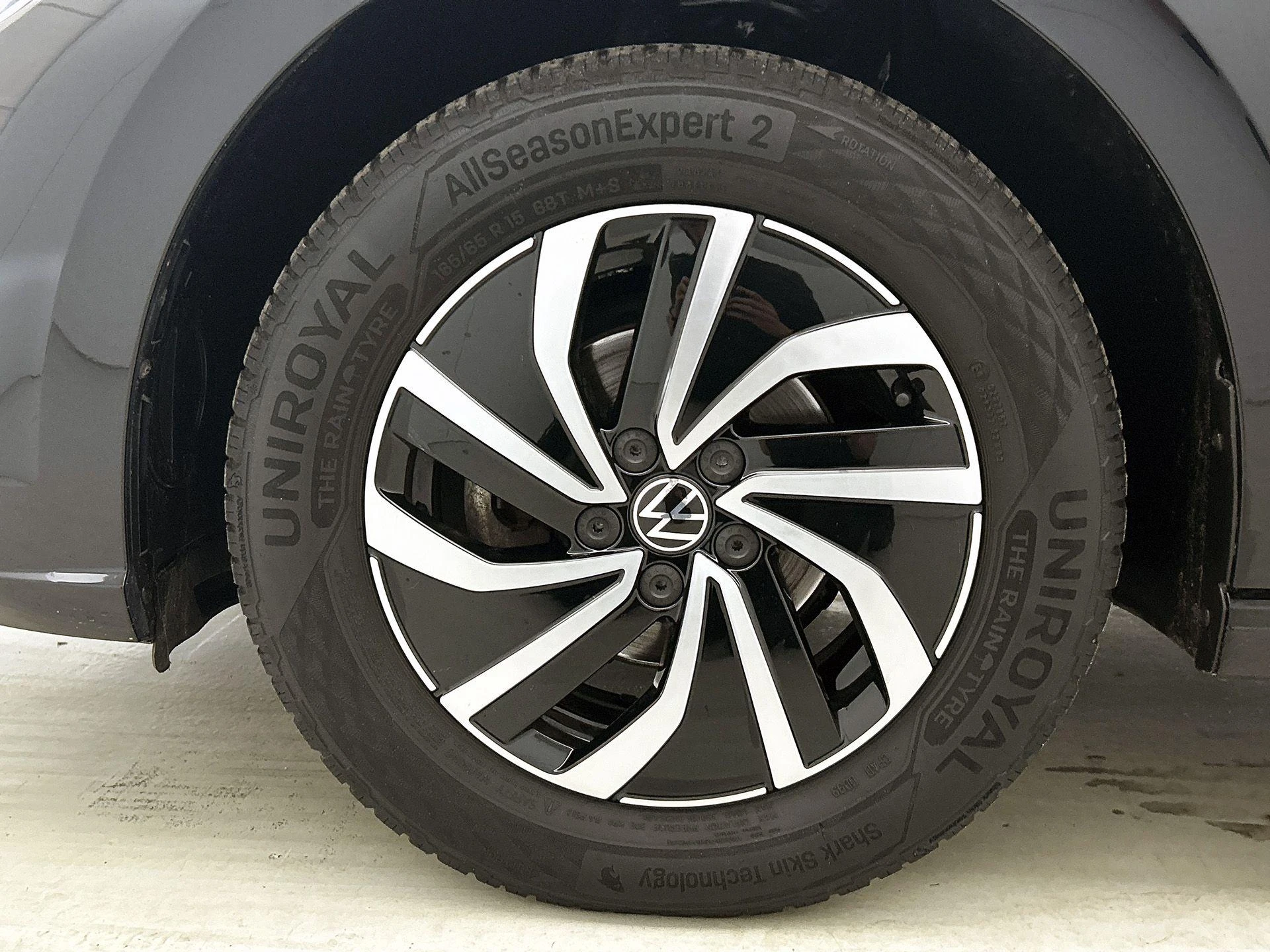 Volkswagen-Polo-image-33