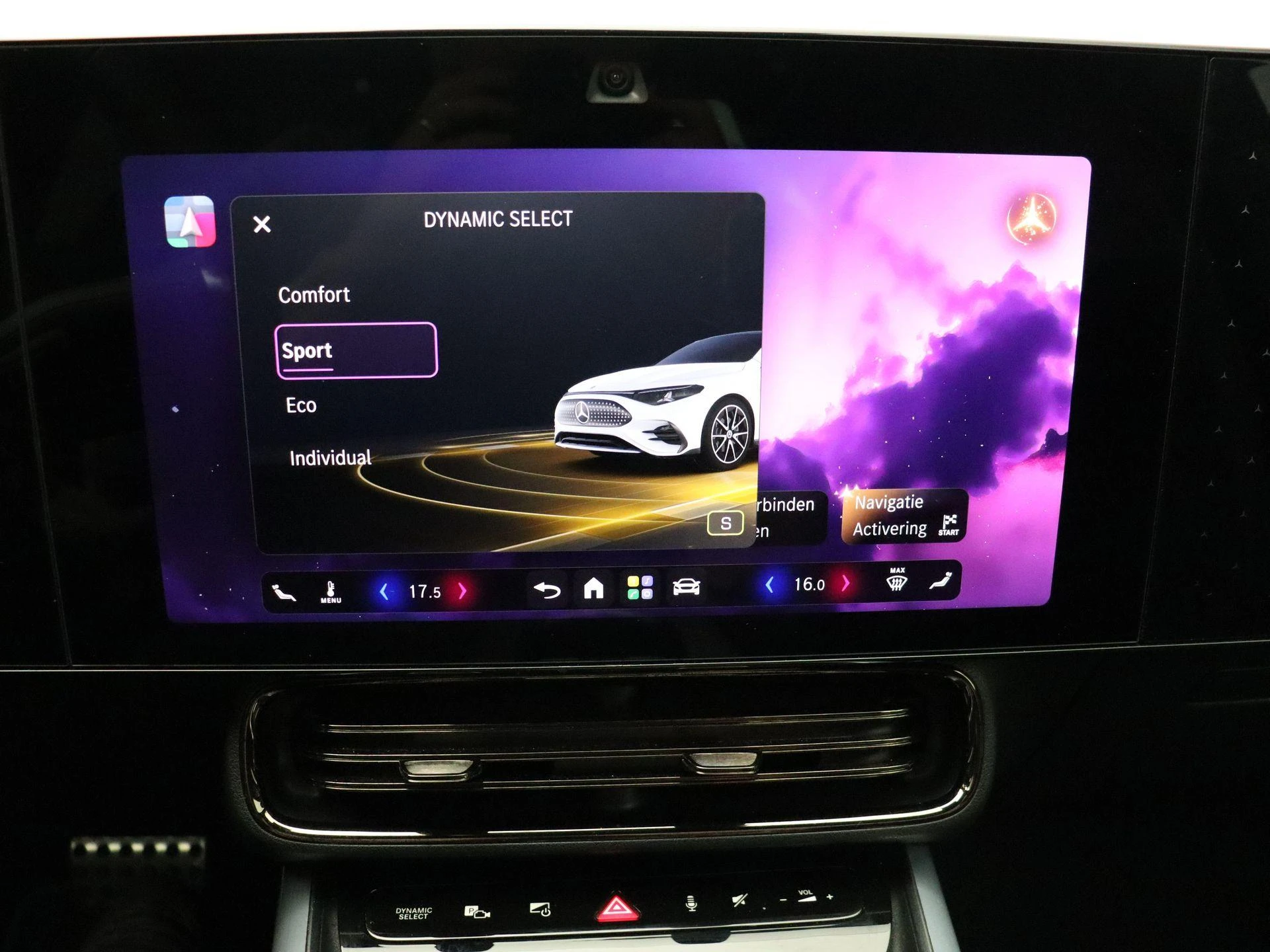 Mercedes-Benz-CLA-image-15