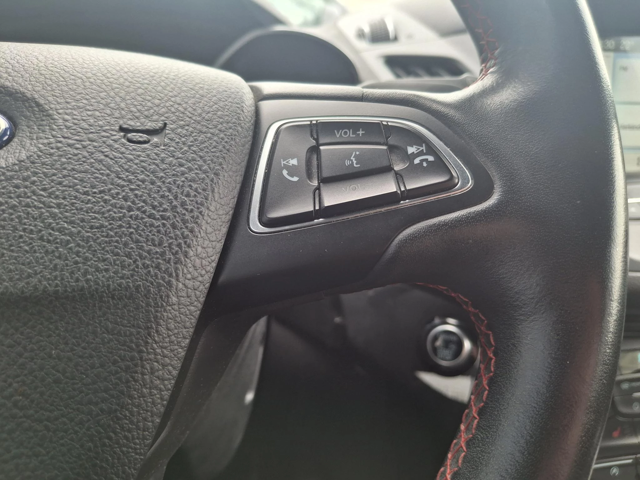 Ford-Kuga-image-16