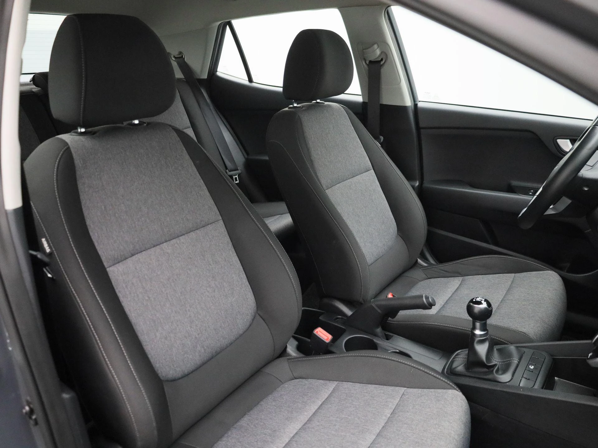 Kia-Stonic-image-28
