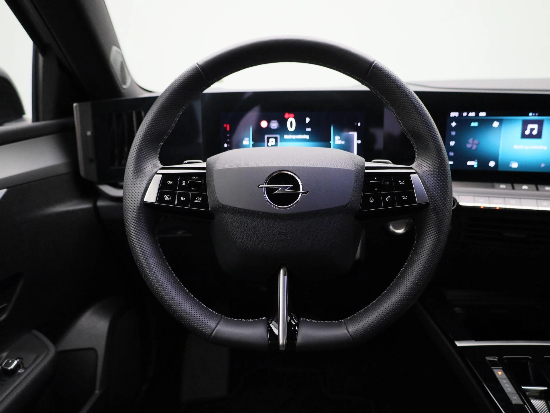 Opel-Astra-image-6