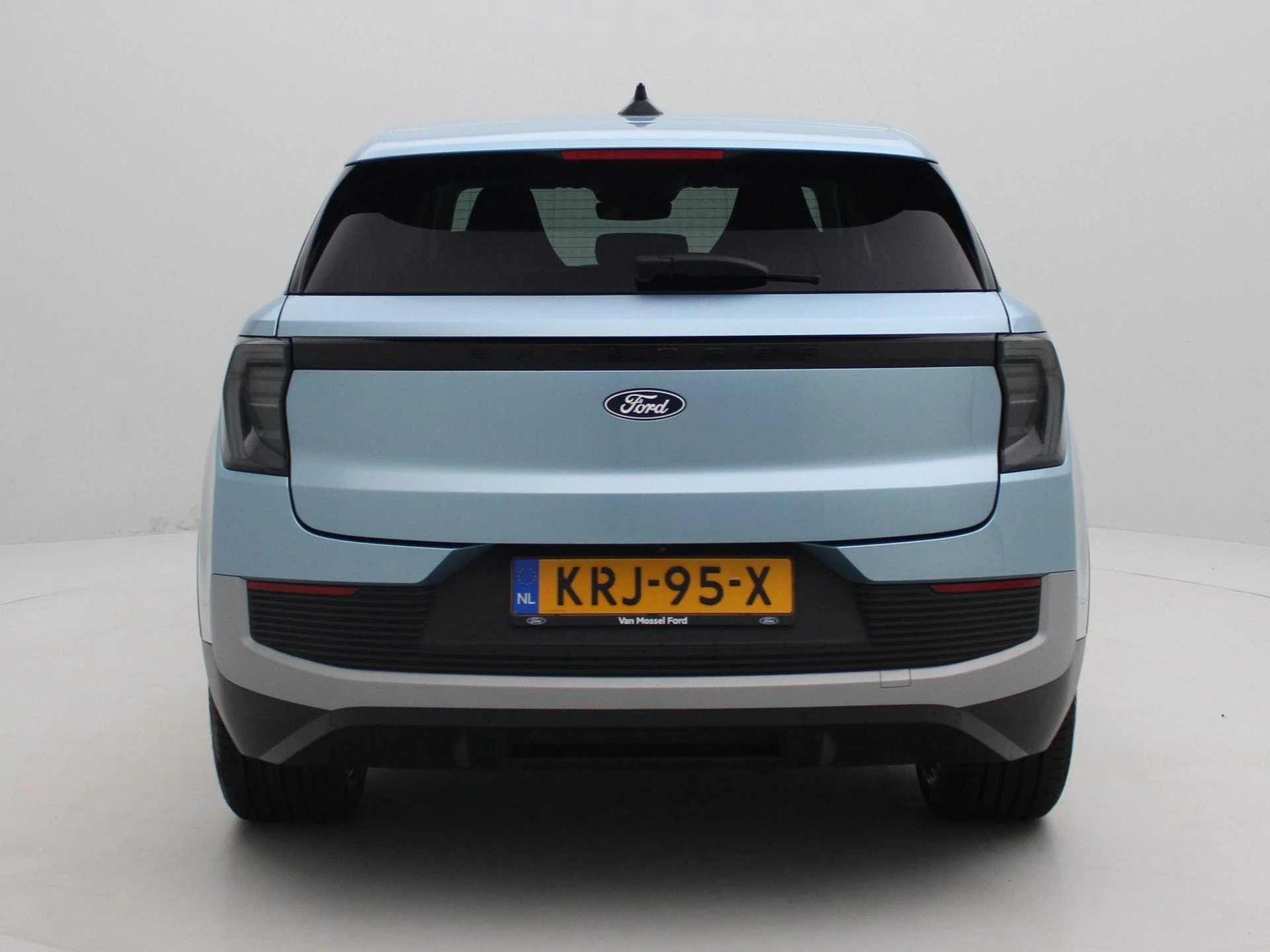 Ford-Explorer-image-4