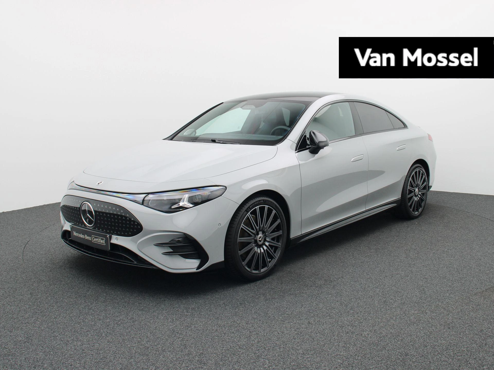 Mercedes-Benz-CLA-image-0
