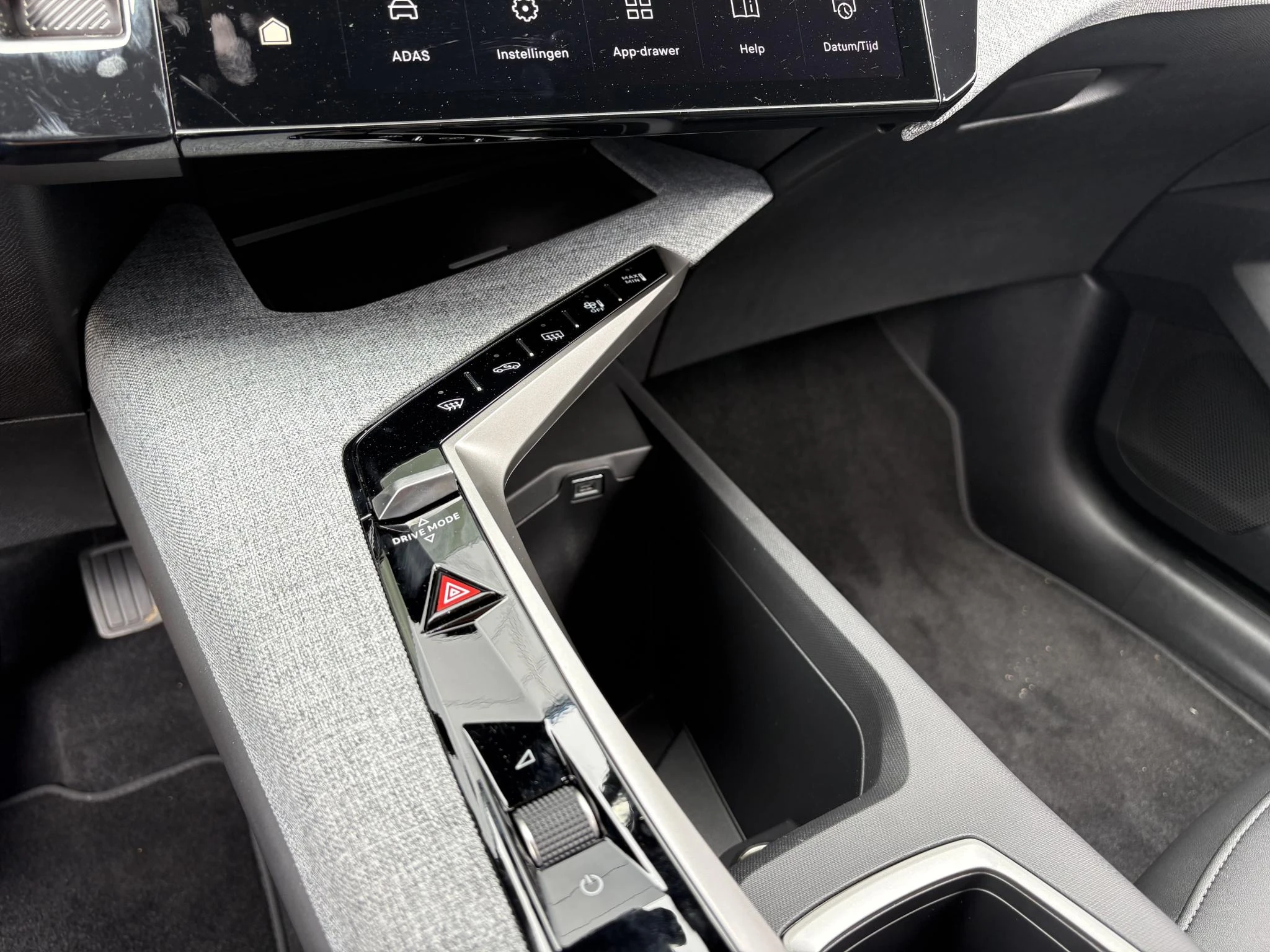 Peugeot 3008 1.6 plug-in Hybrid 195 Allure